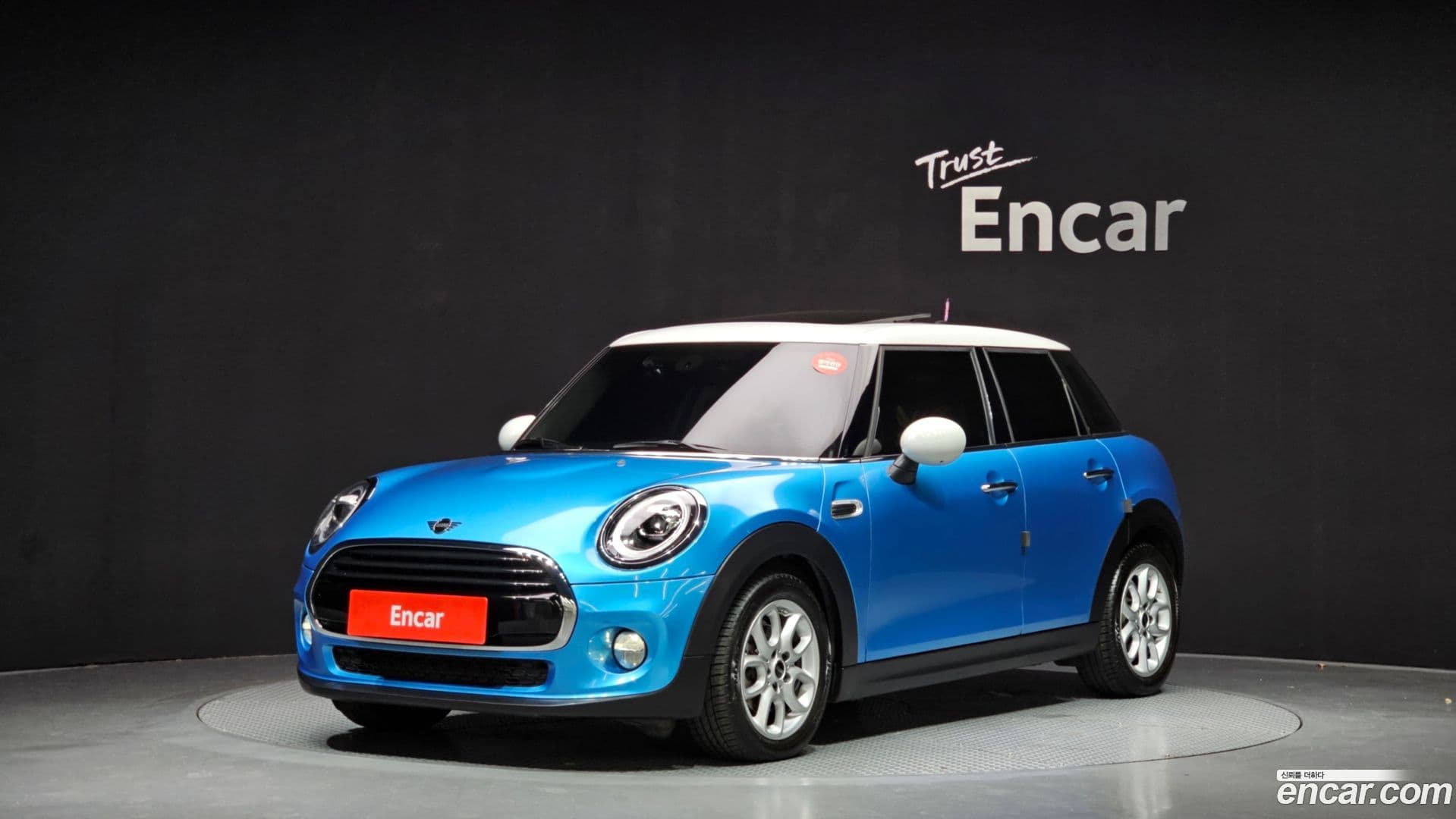 Main__Slider__Photo:Cooper Mini 2019.4-0