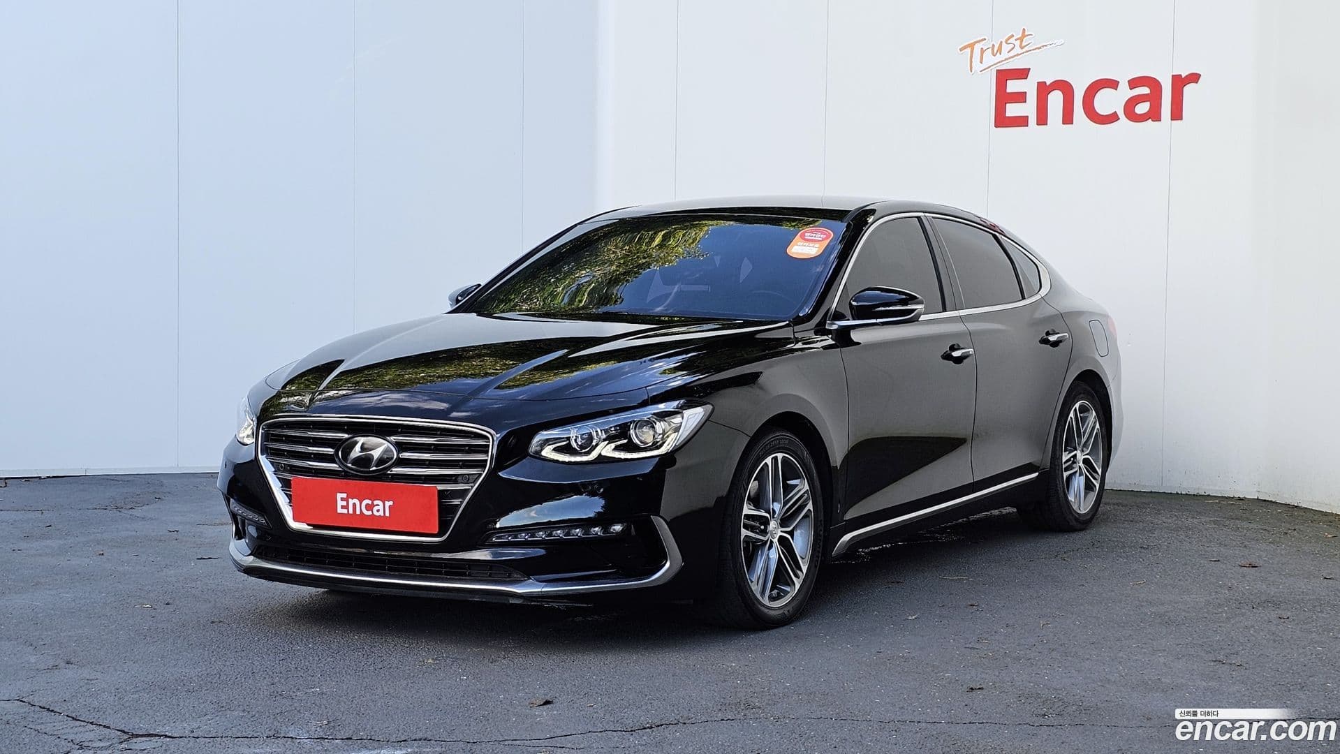 Main__Slider__Photo:Grandeur Hyundai 2017.6-0