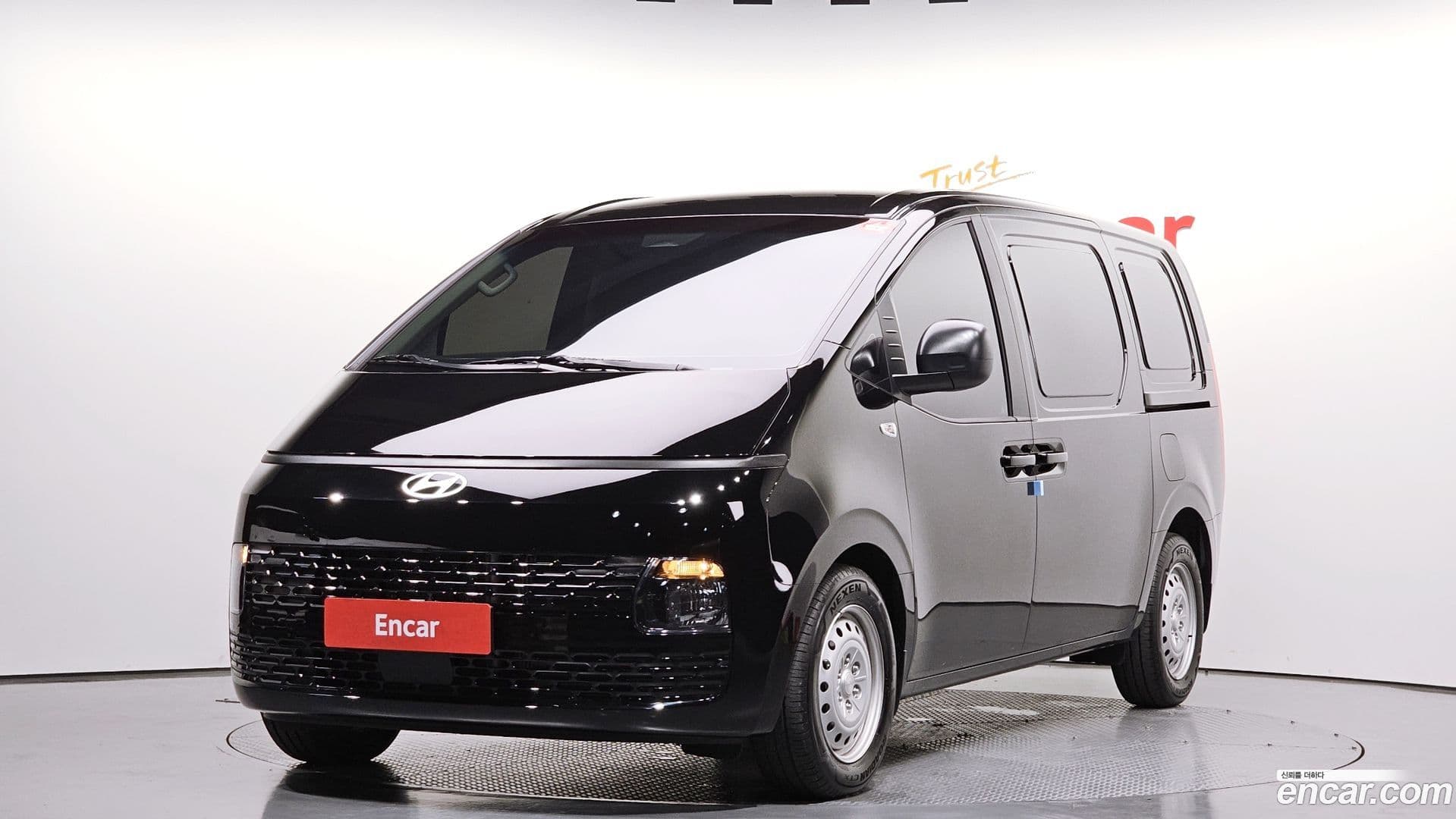 Main__Slider__Photo:Staria Hyundai 2025.1-0