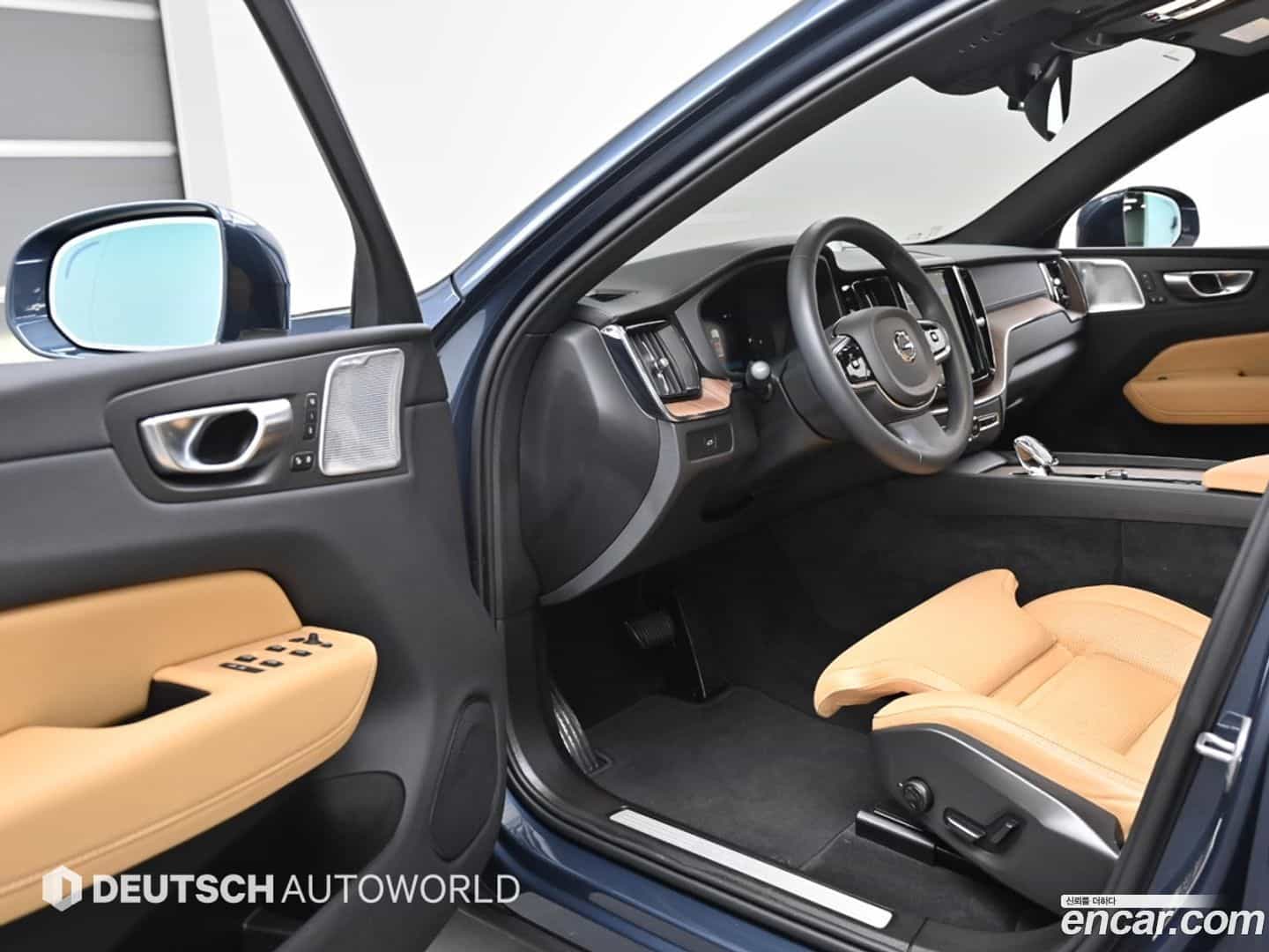 XC60 Volvo 2023.8-OPTION-015