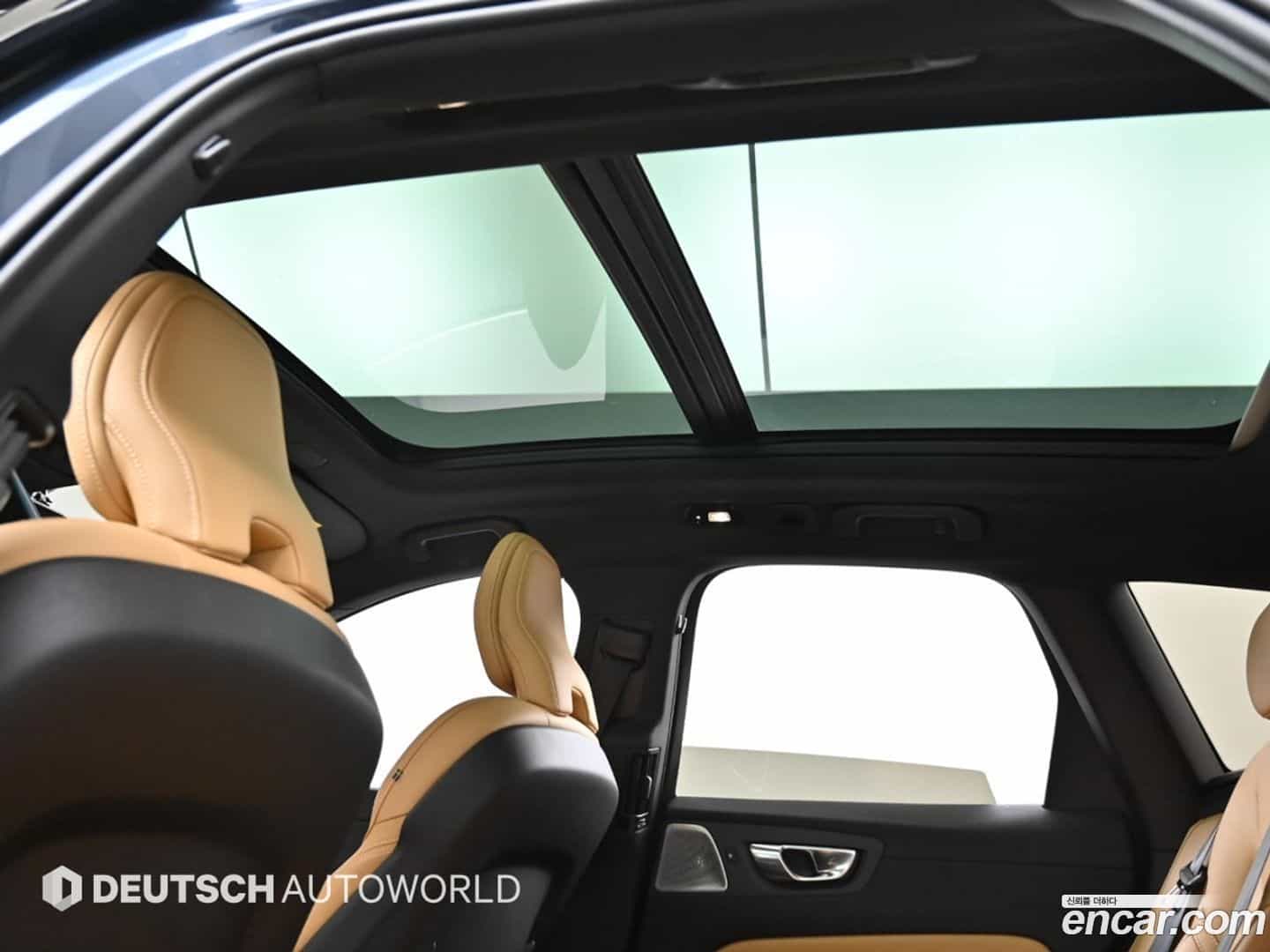 XC60 Volvo 2023.8-OPTION-023