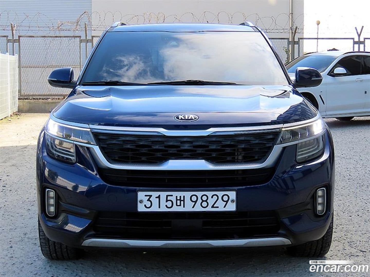 Main__Slider__Photo:Seltos Kia 2019.9-0