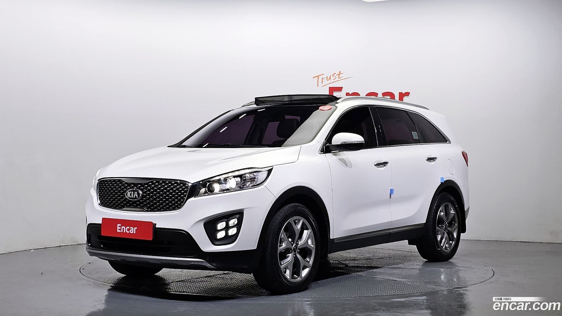 Main__Slider__Photo:Sorento Kia 2015.9-0