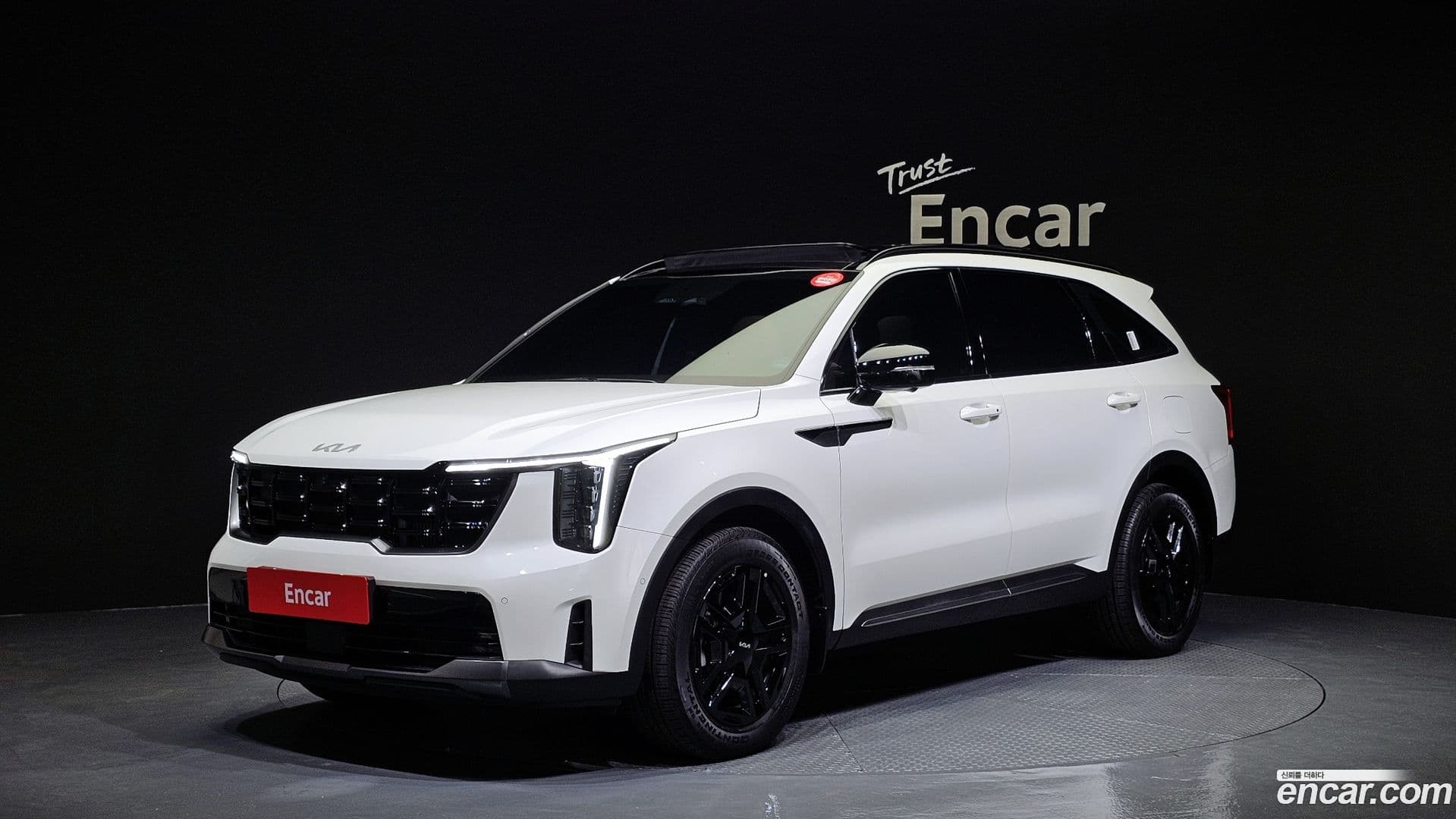Main__Slider__Photo:Sorento Kia 2023.9-0