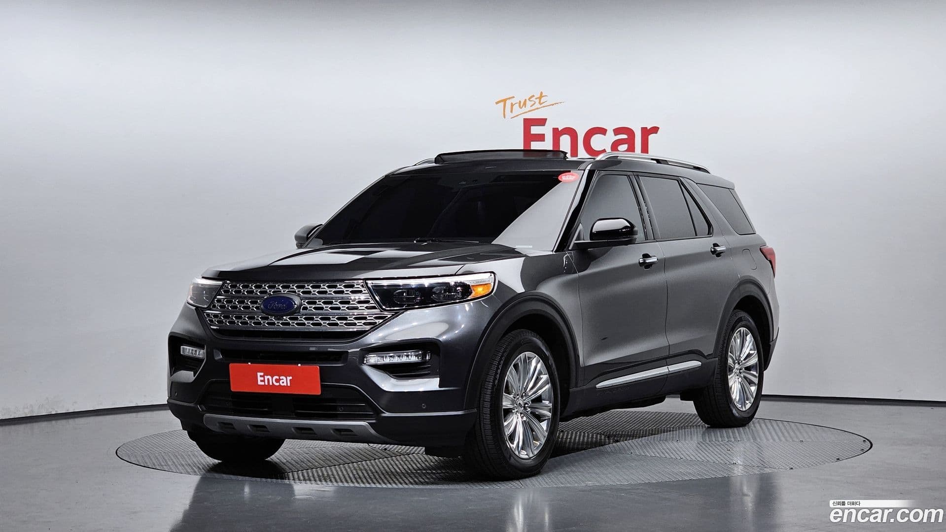 Main__Slider__Photo:Explorer Ford 2020.6-0