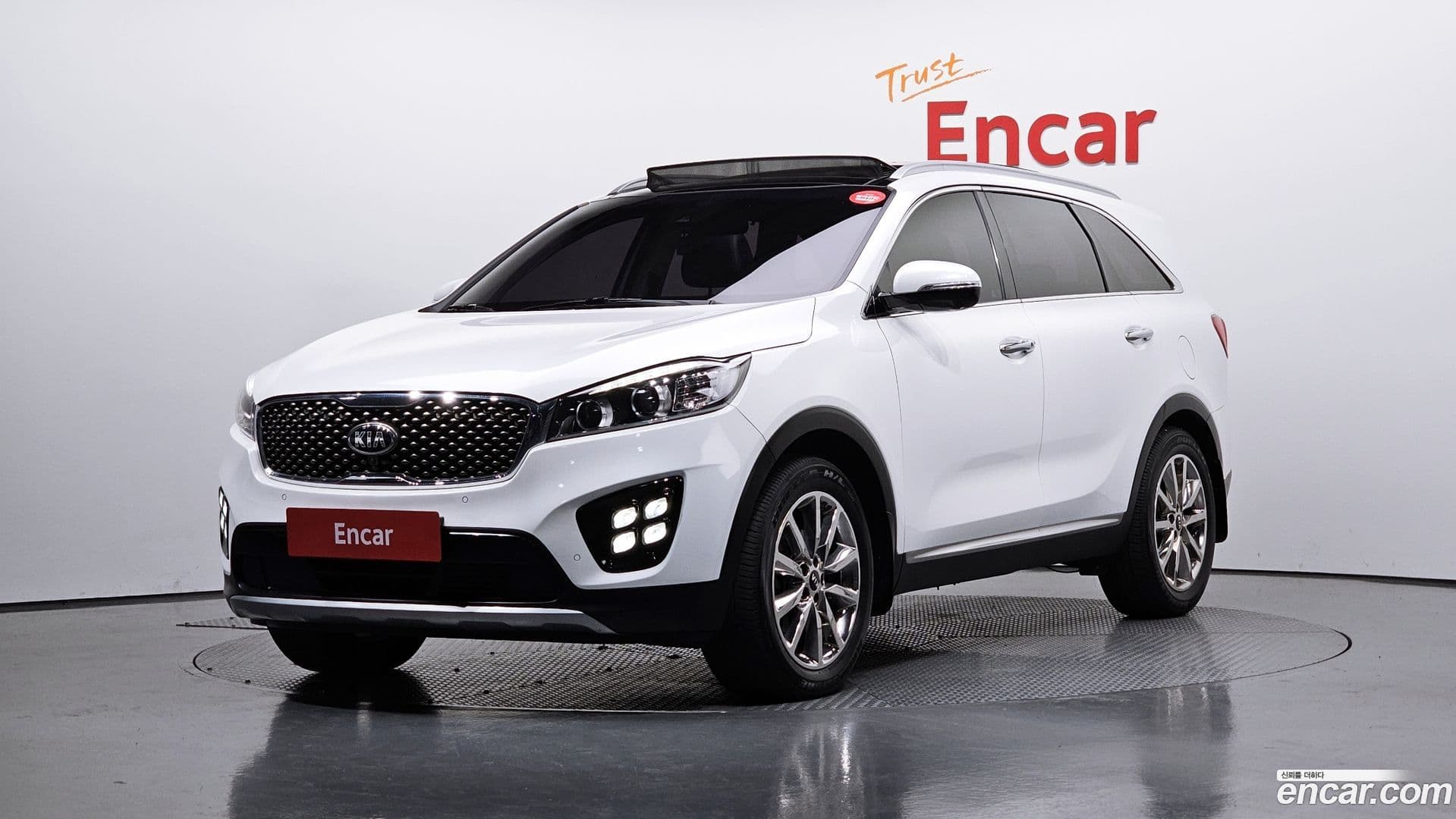 Main__Slider__Photo:Sorento Kia 2016.2-0