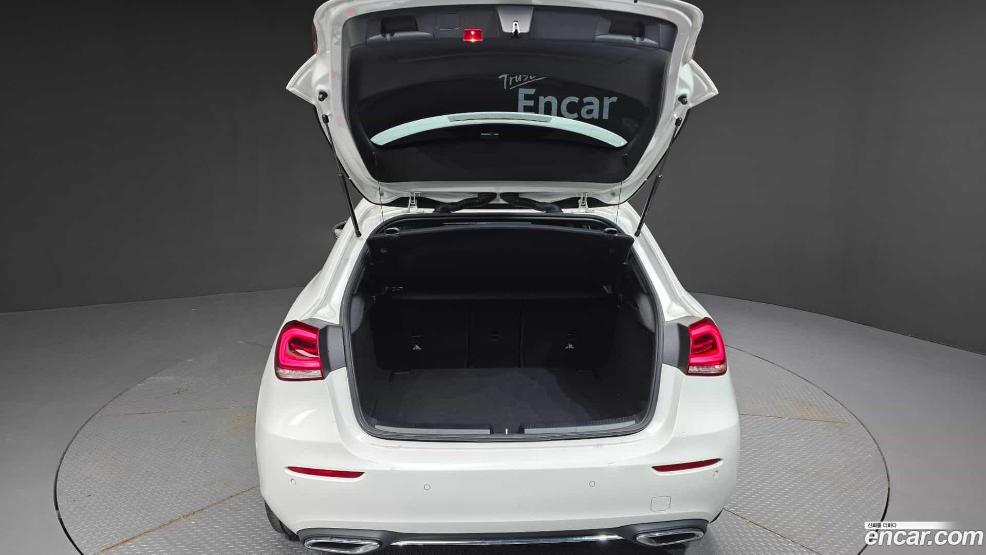 A-Class Mercedes-Benz 2021.4-OPTION-024