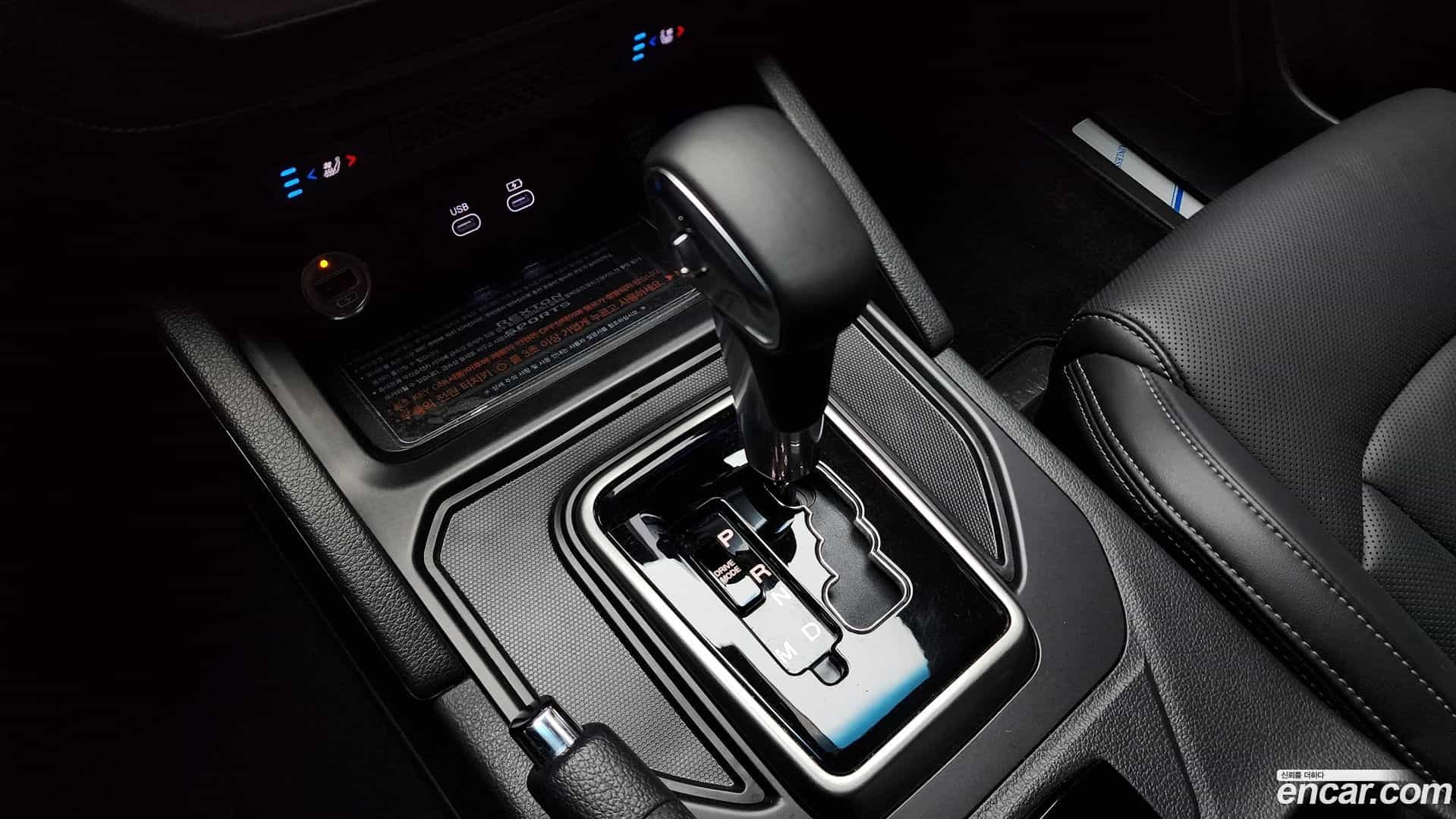 Rexton KG Mobility 2024.6-INNER-009