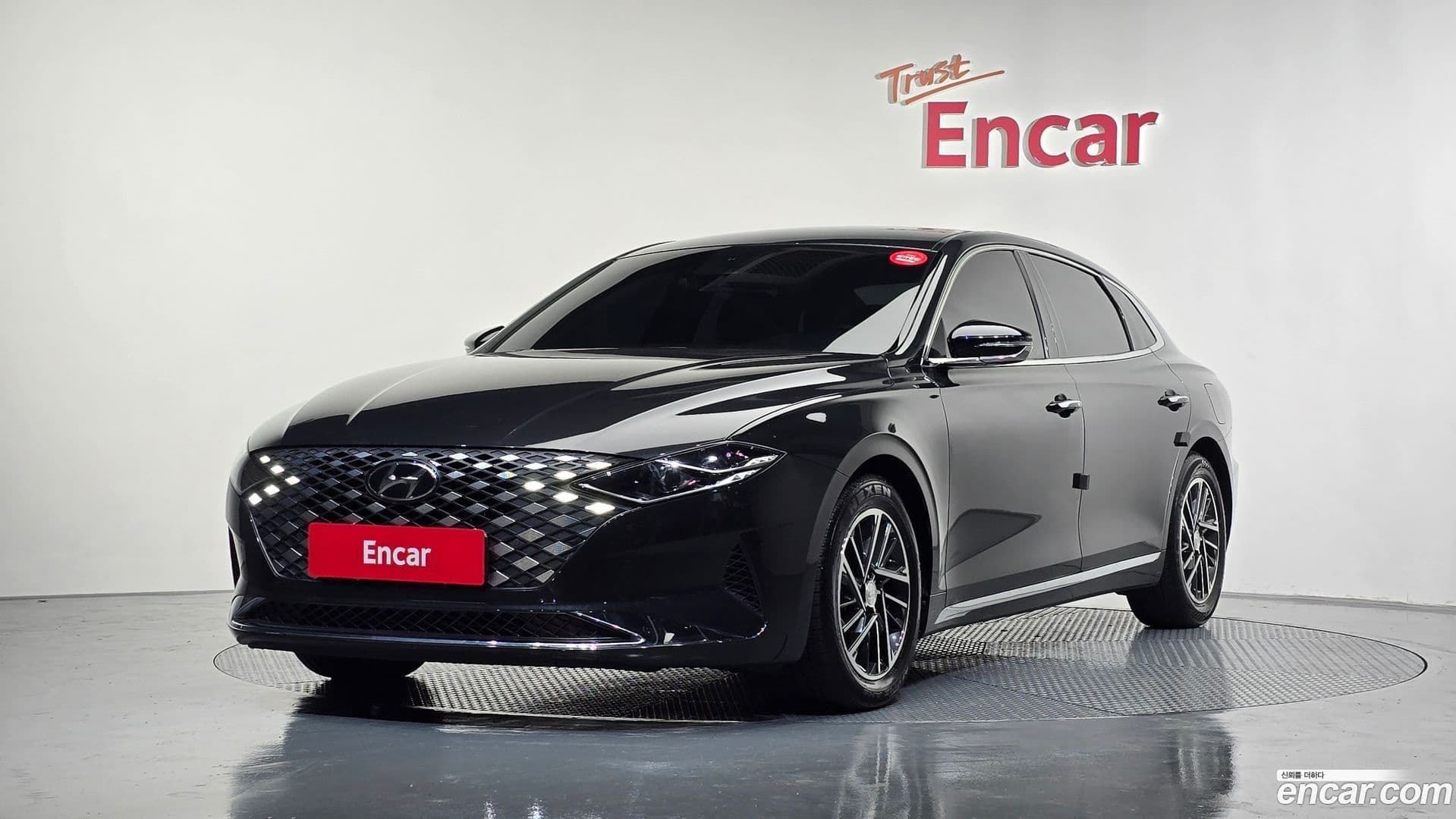 Main__Slider__Photo:Grandeur Hyundai 2020.10-0