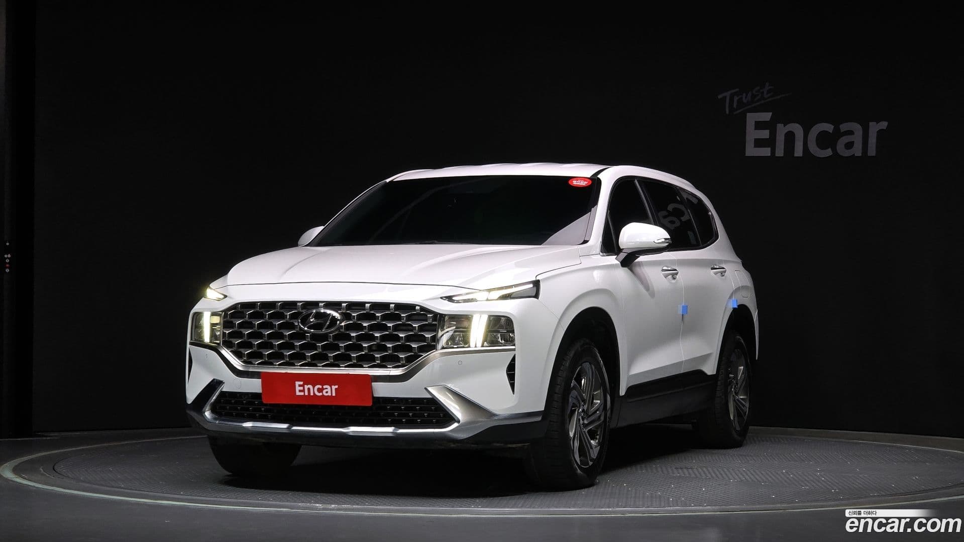 Main__Slider__Photo:Santafe Hyundai 2021.11-0