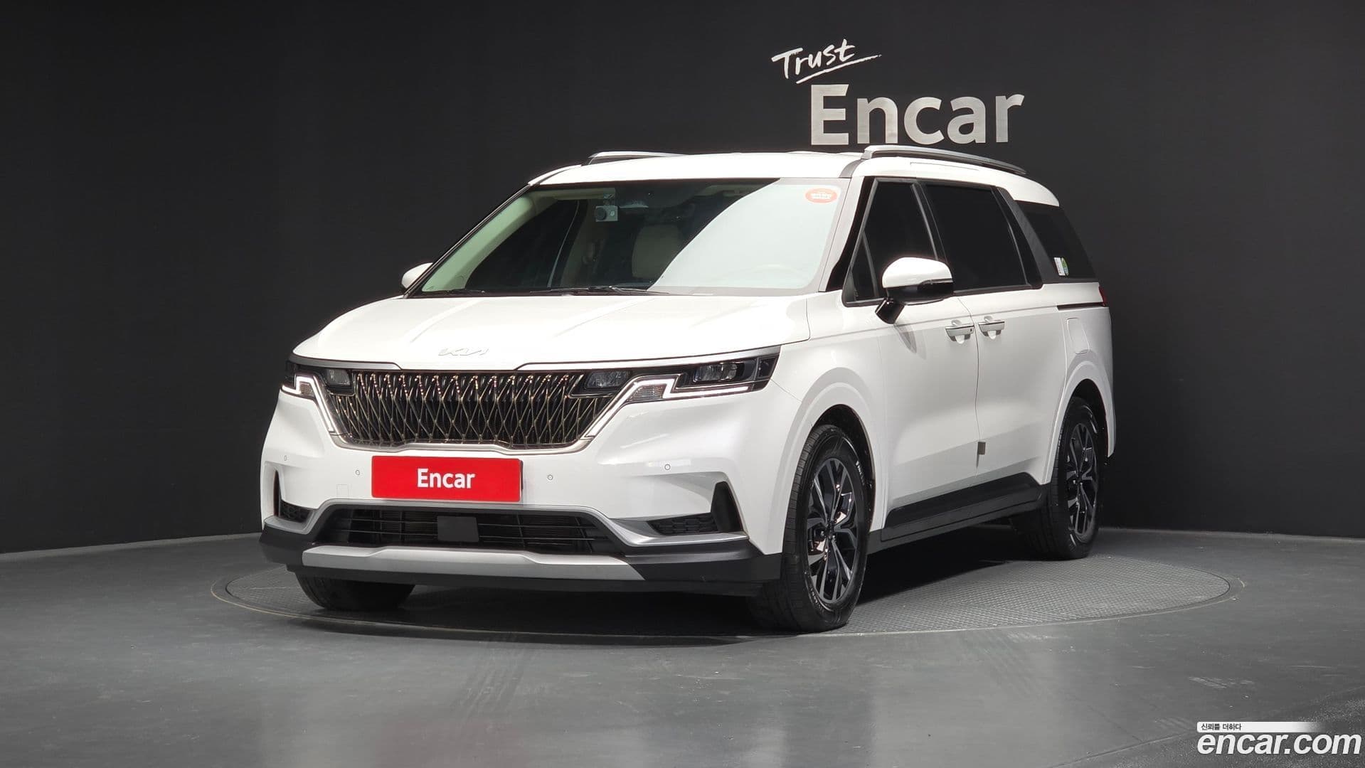Main__Slider__Photo:Canival Kia 2021.8-0