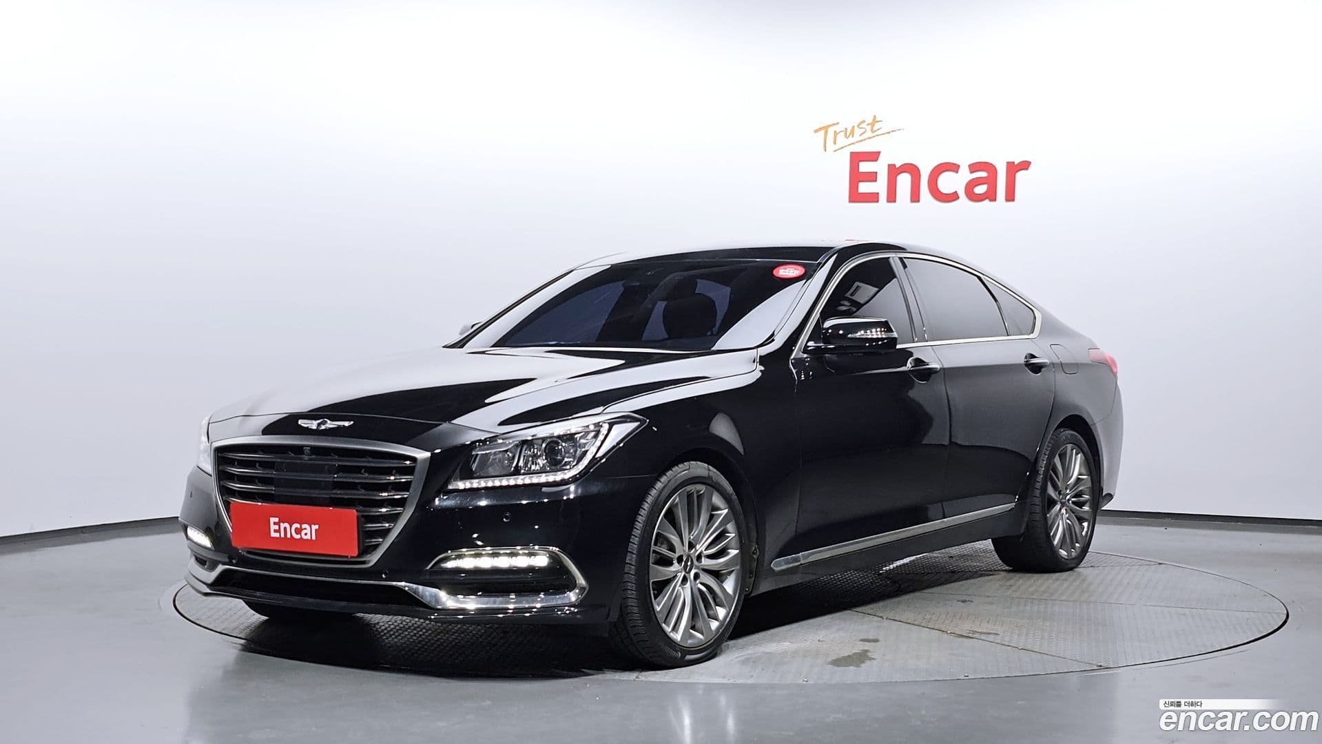Main__Slider__Photo:G80 Genesis 2019.8-0