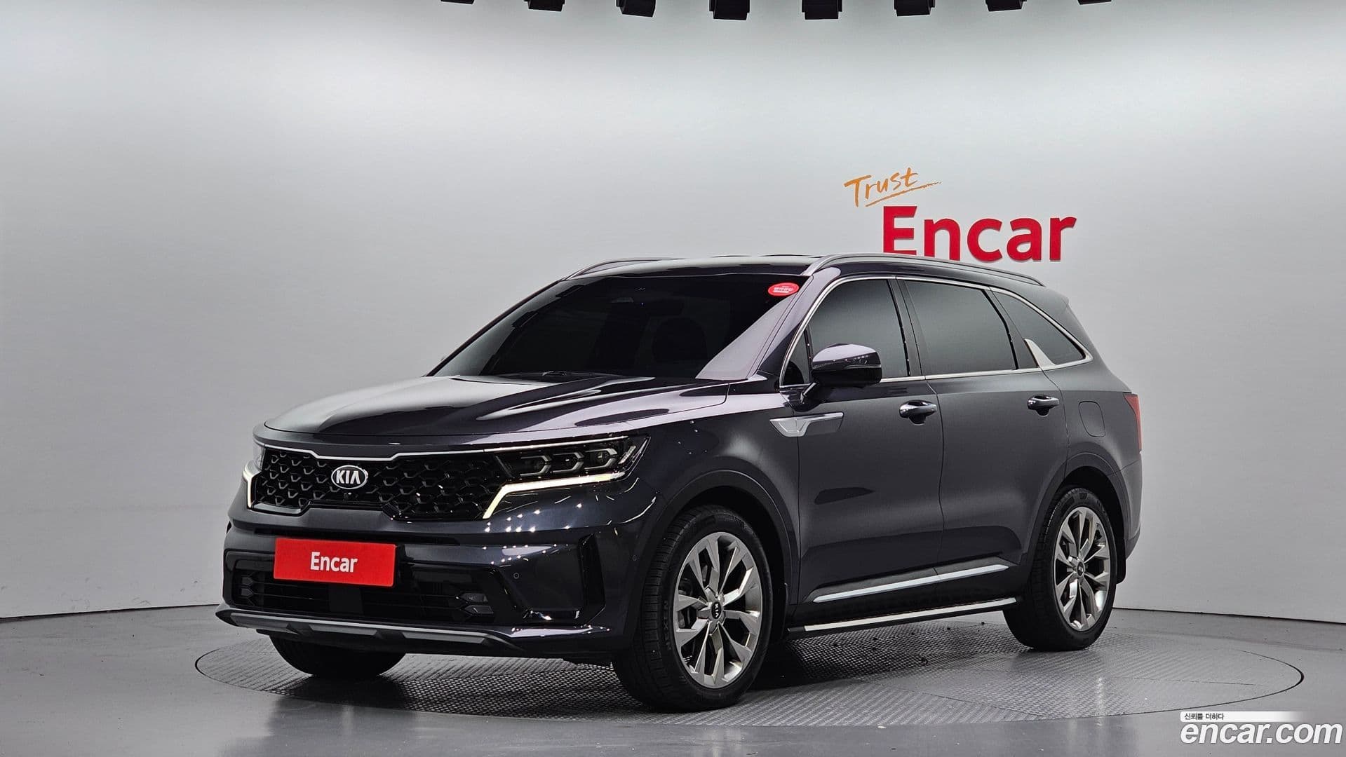 Main__Slider__Photo:Sorento Kia 2020.5-0