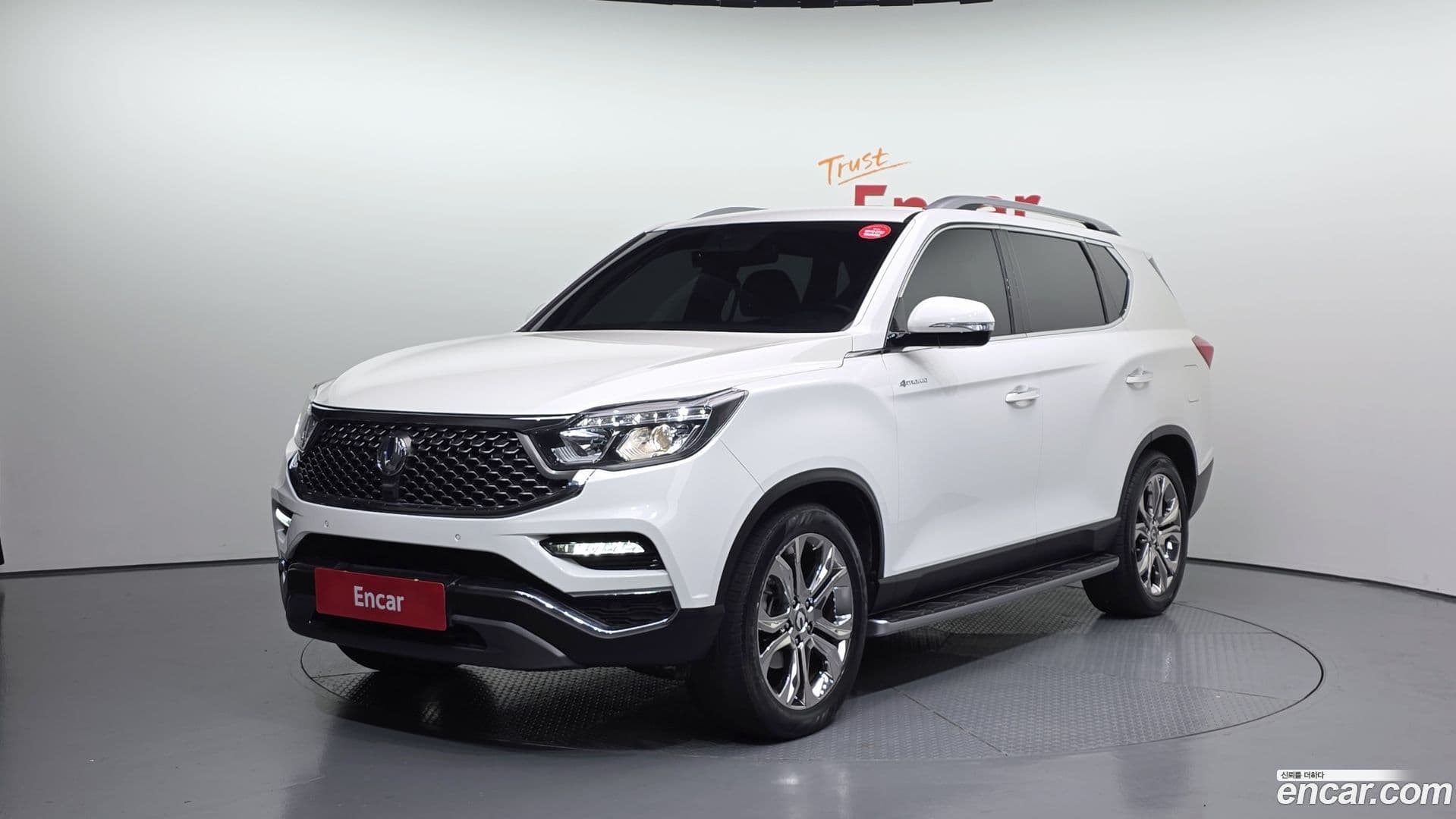 Main__Slider__Photo:Rexton KG Mobility 2020.9-0
