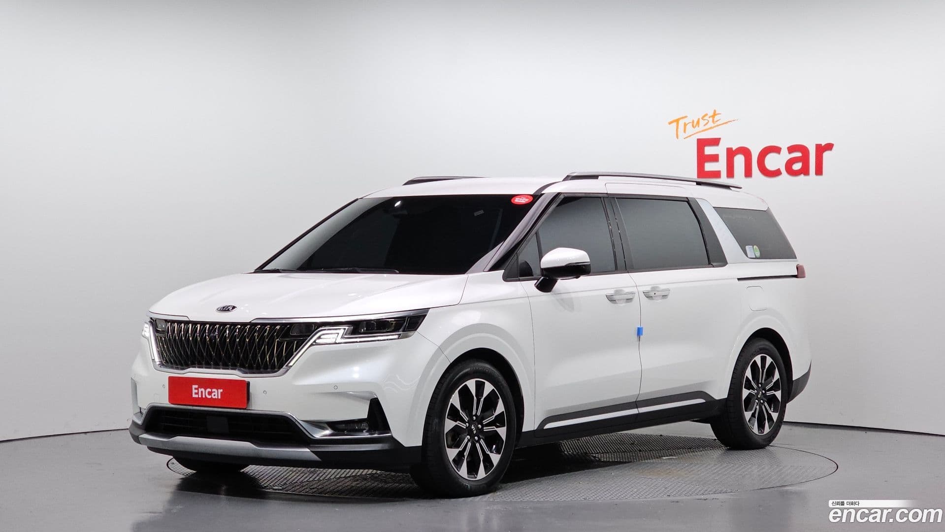 Main__Slider__Photo:Canival Kia 2020.7-0