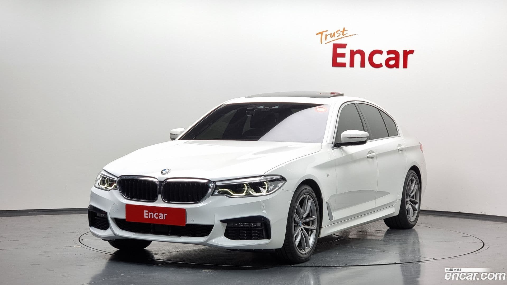 Main__Slider__Photo:5-Series BMW 2020.8-0