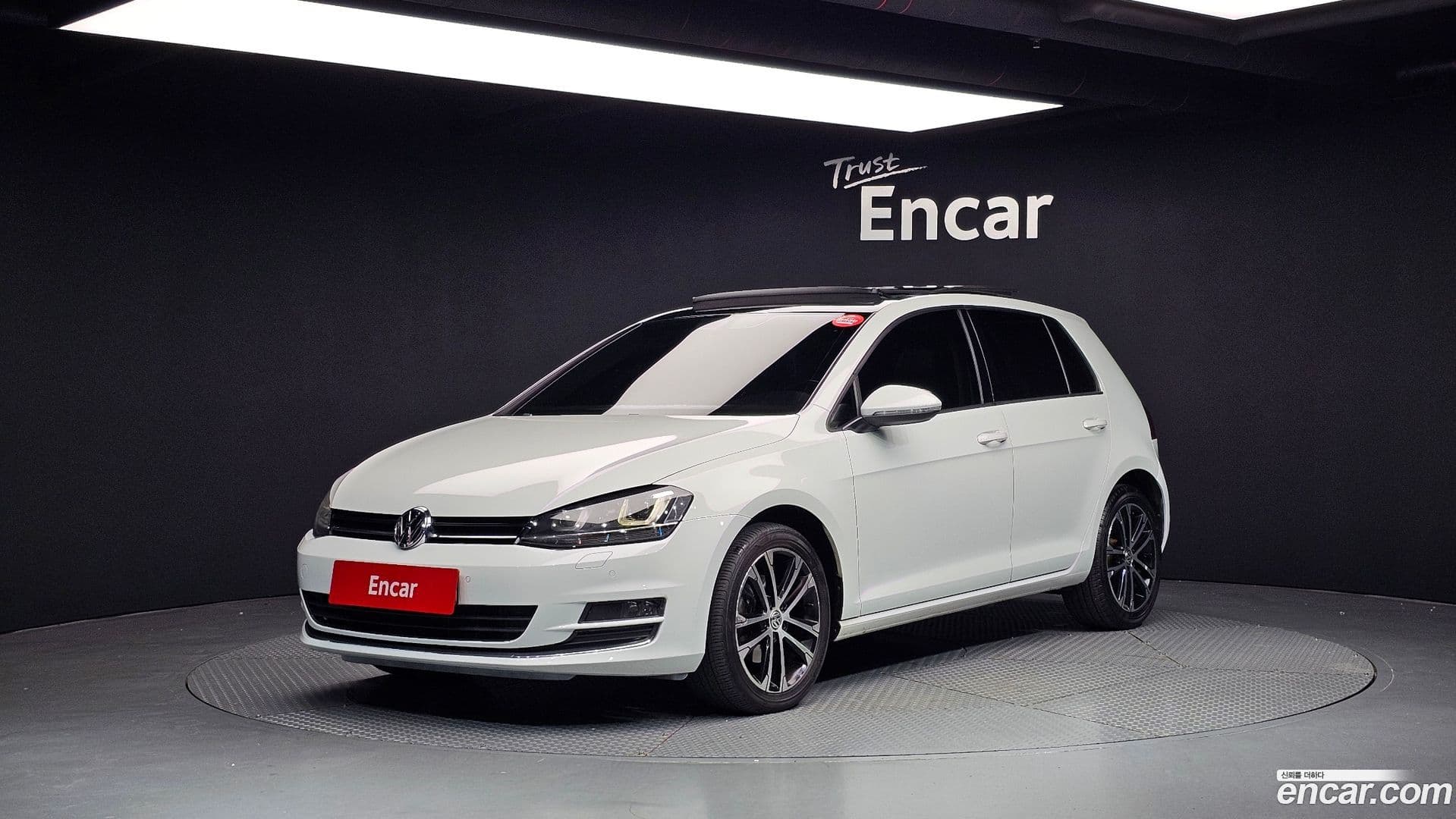 Main__Slider__Photo:Golf Volkswagen 2015.2-0