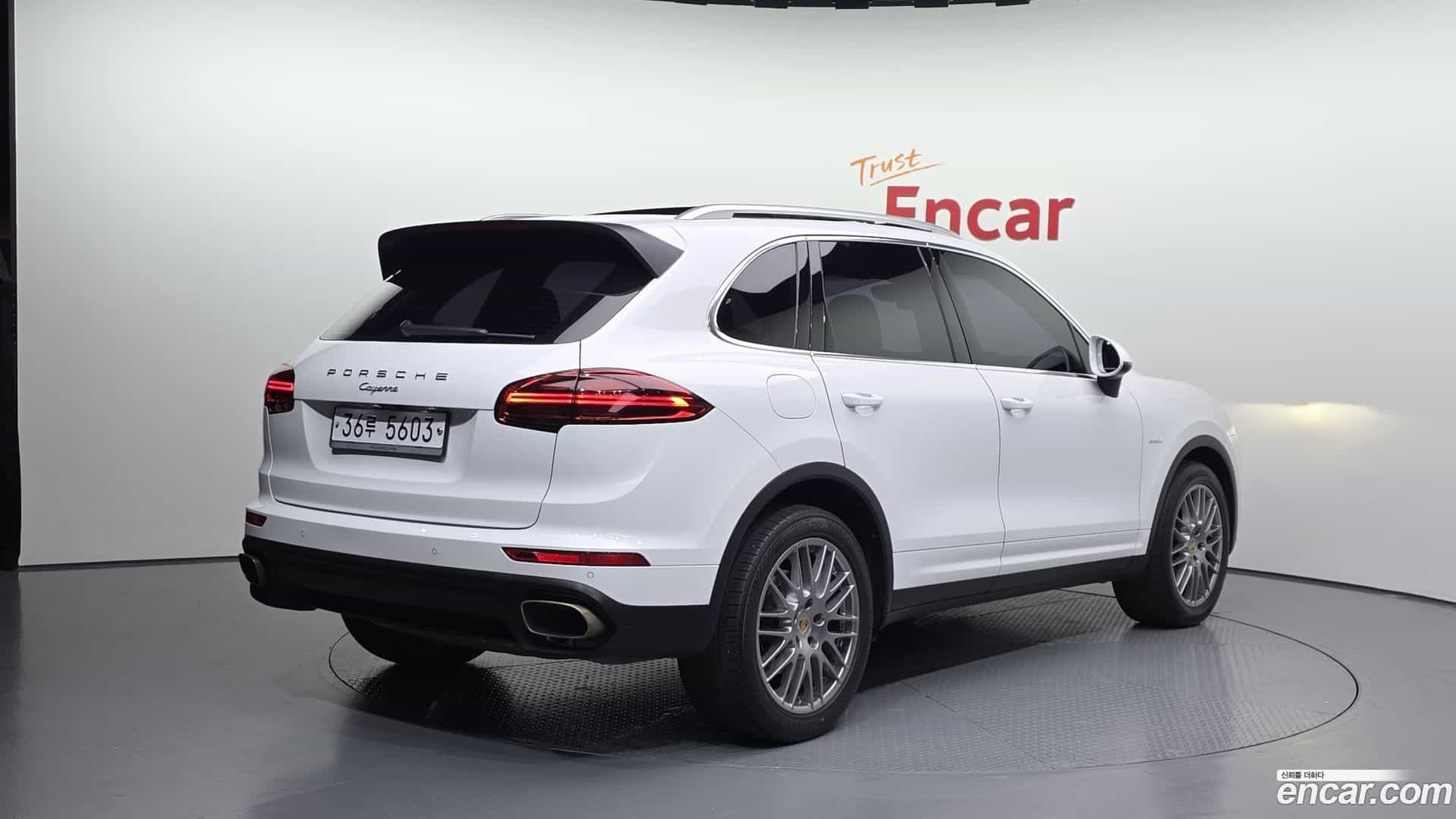 Cayenne Porsche 2015.6-OUTER-002