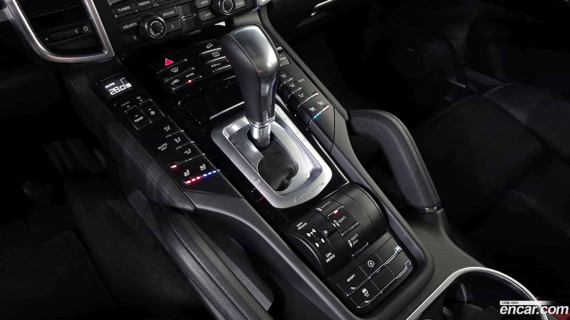 Cayenne Porsche 2015.6-INNER-009