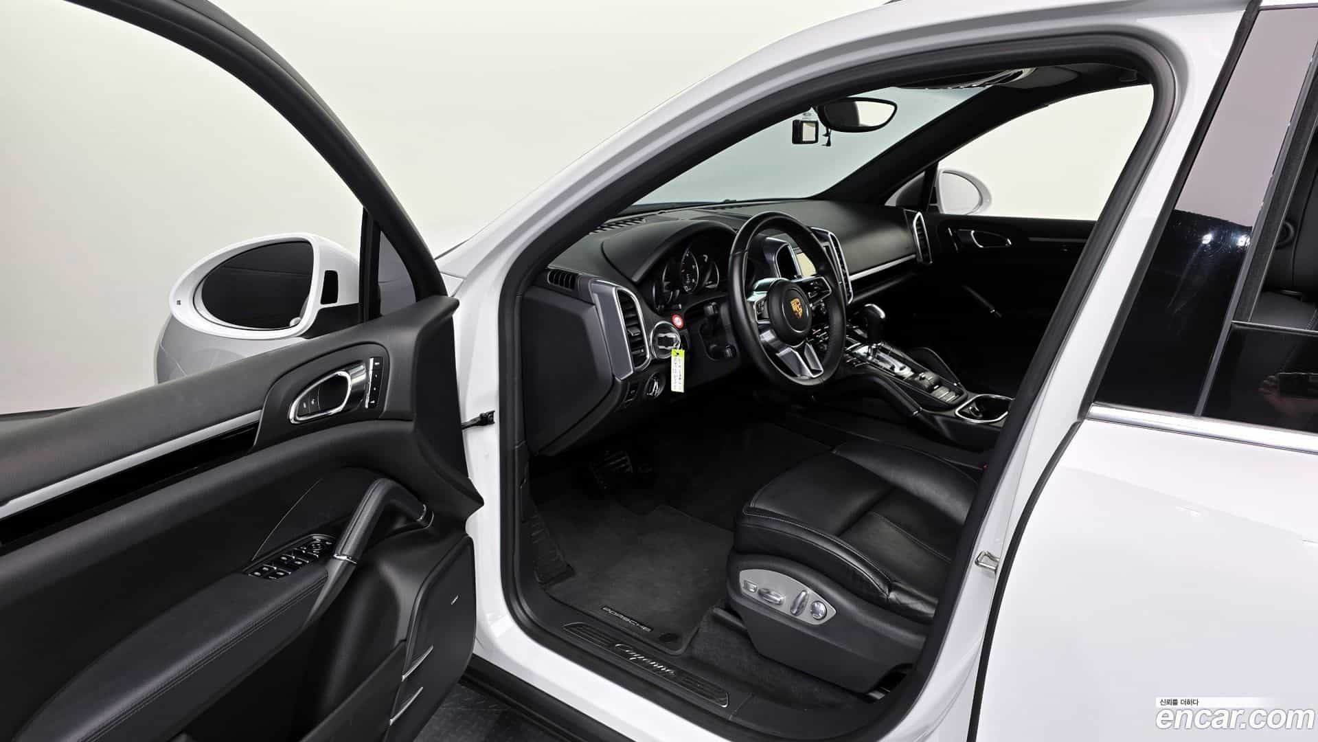 Cayenne Porsche 2015.6-INNER-010