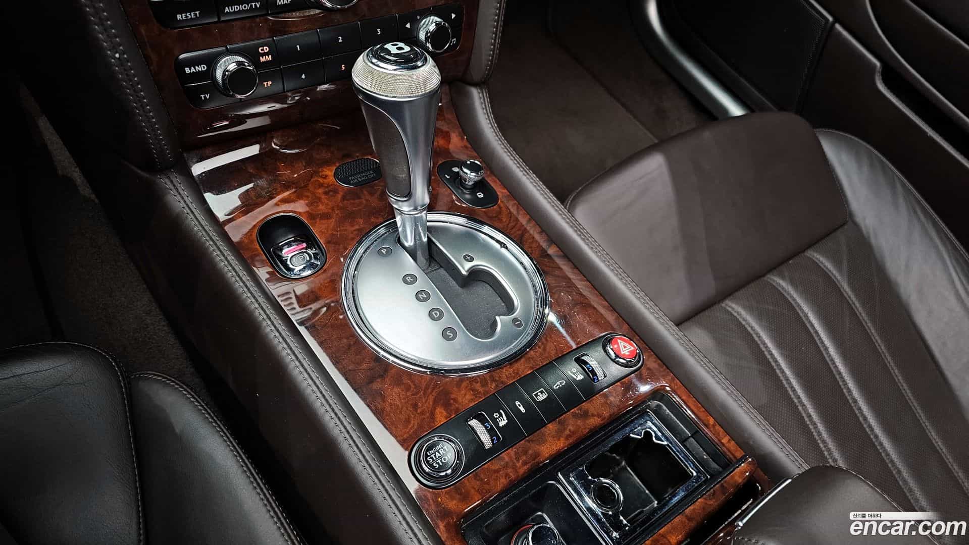 Flying Spur Bentley 2011.0-INNER-009