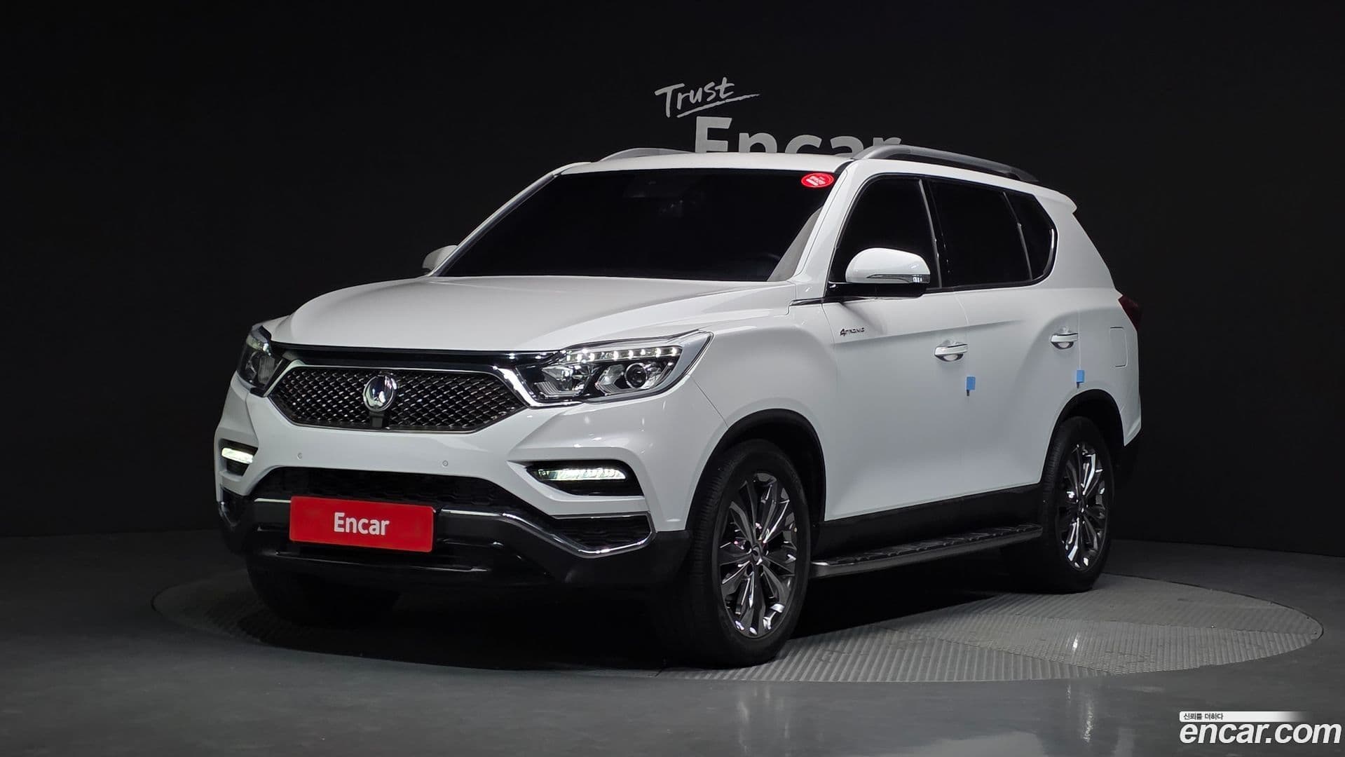 Main__Slider__Photo:Rexton KG Mobility 2018.9-0