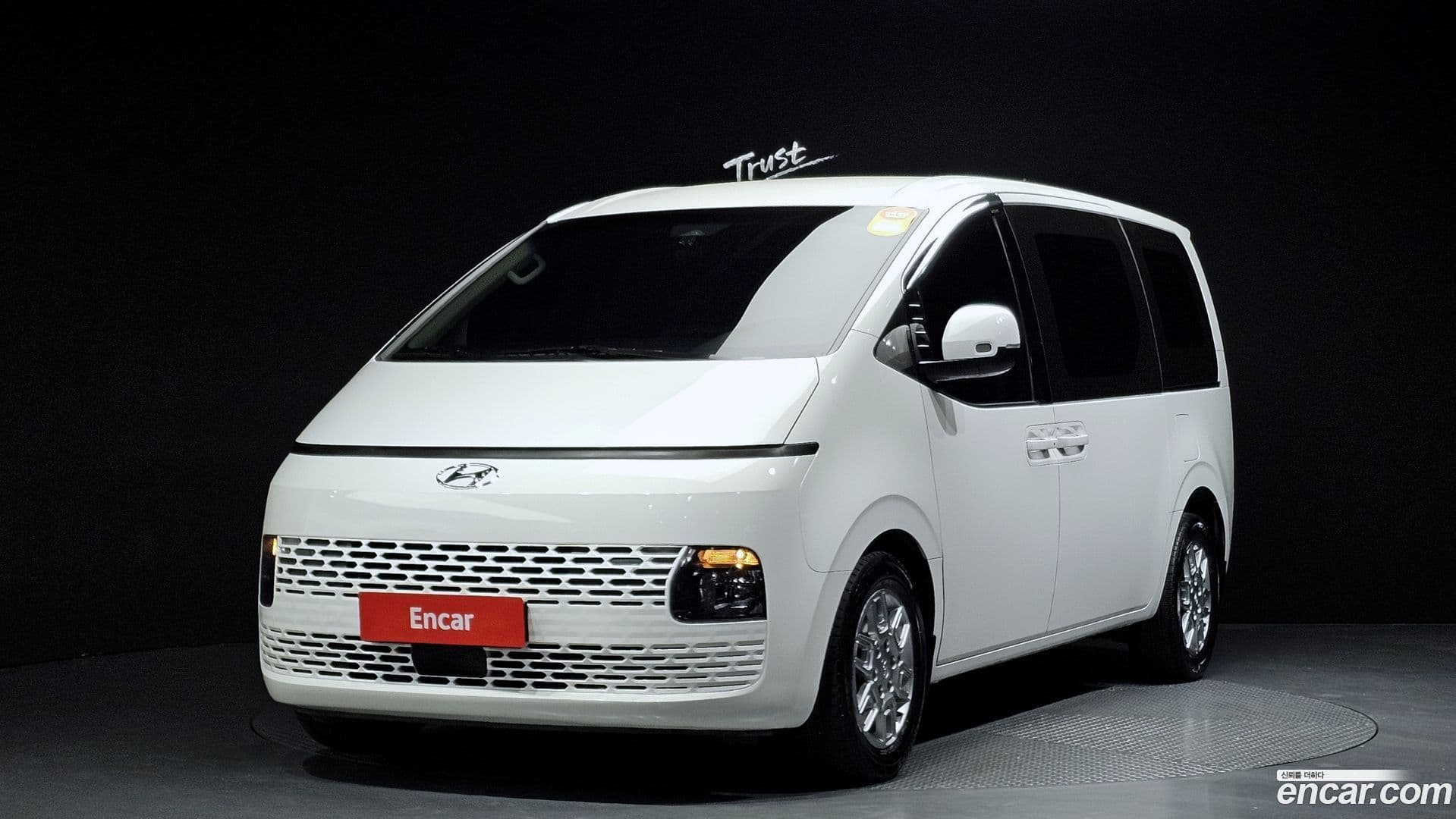Main__Slider__Photo:Staria Hyundai 2021.6-0