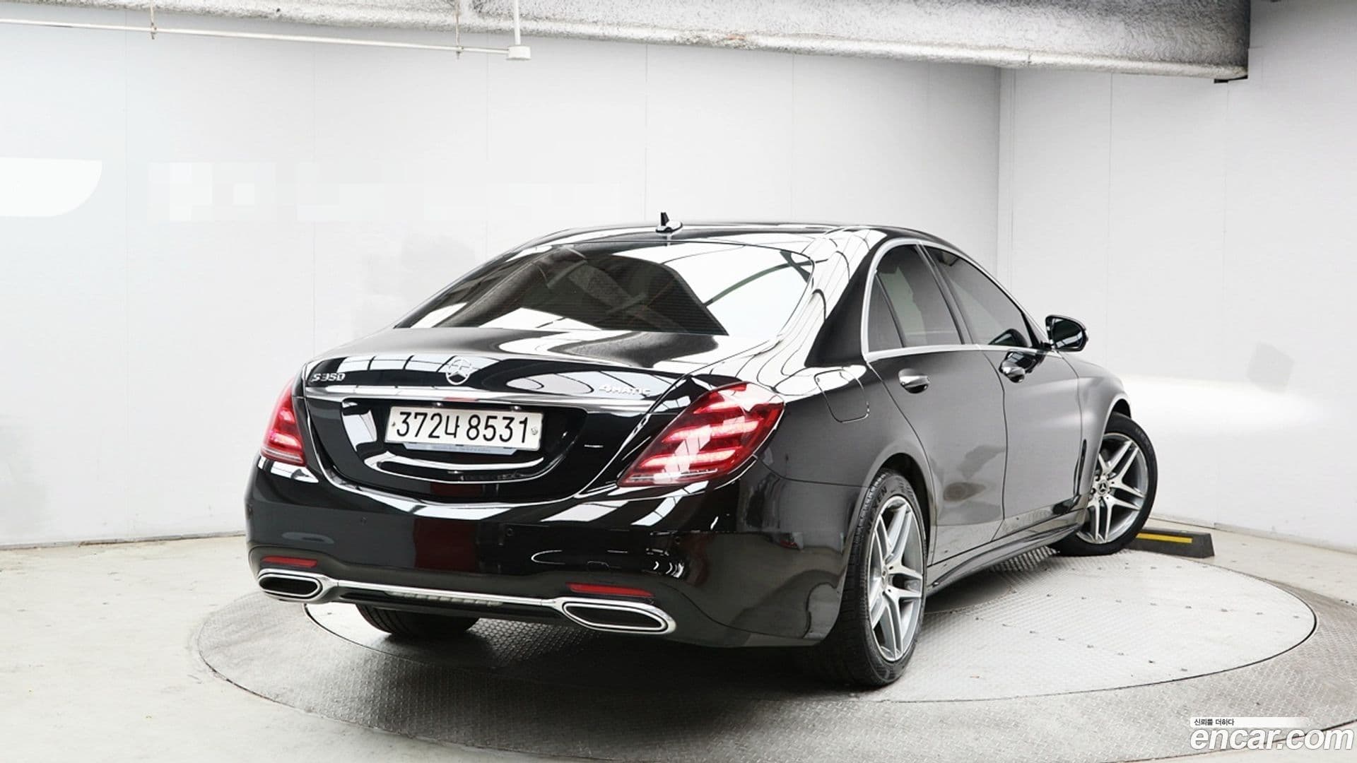 Main__Slider__Photo:S-Class Mercedes-Benz 2020.4-0