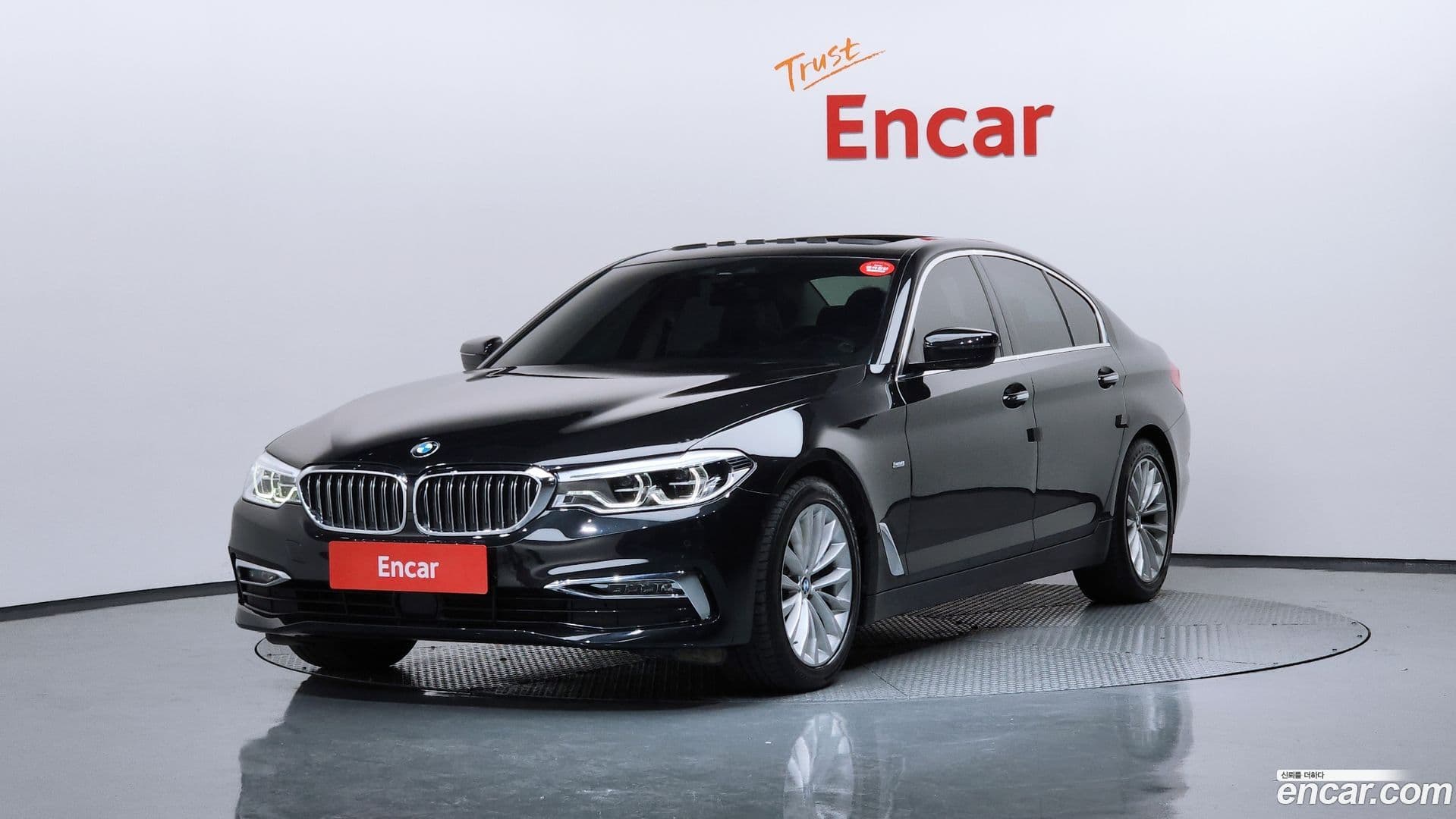 Main__Slider__Photo:5-Series BMW 2018.1-0