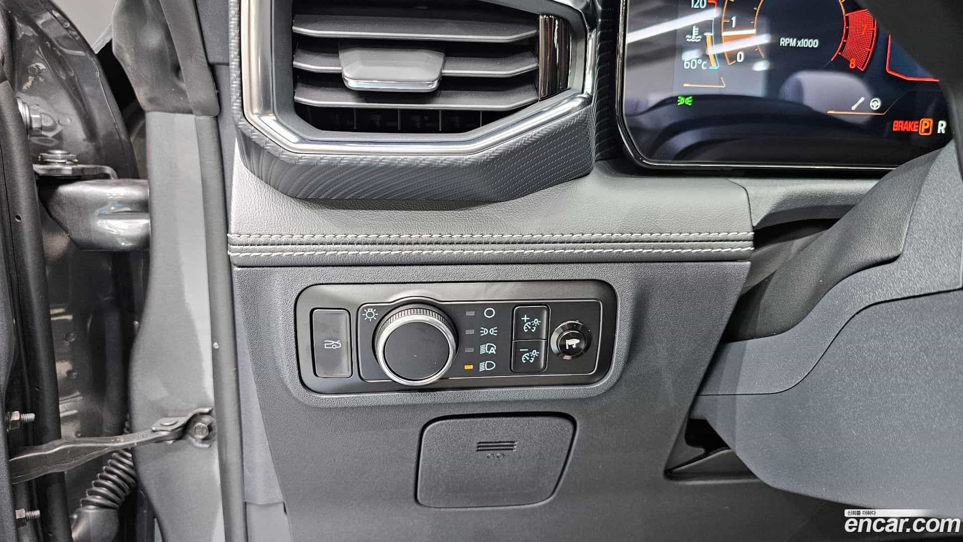 Mustang Ford 2024.11-OPTION-021