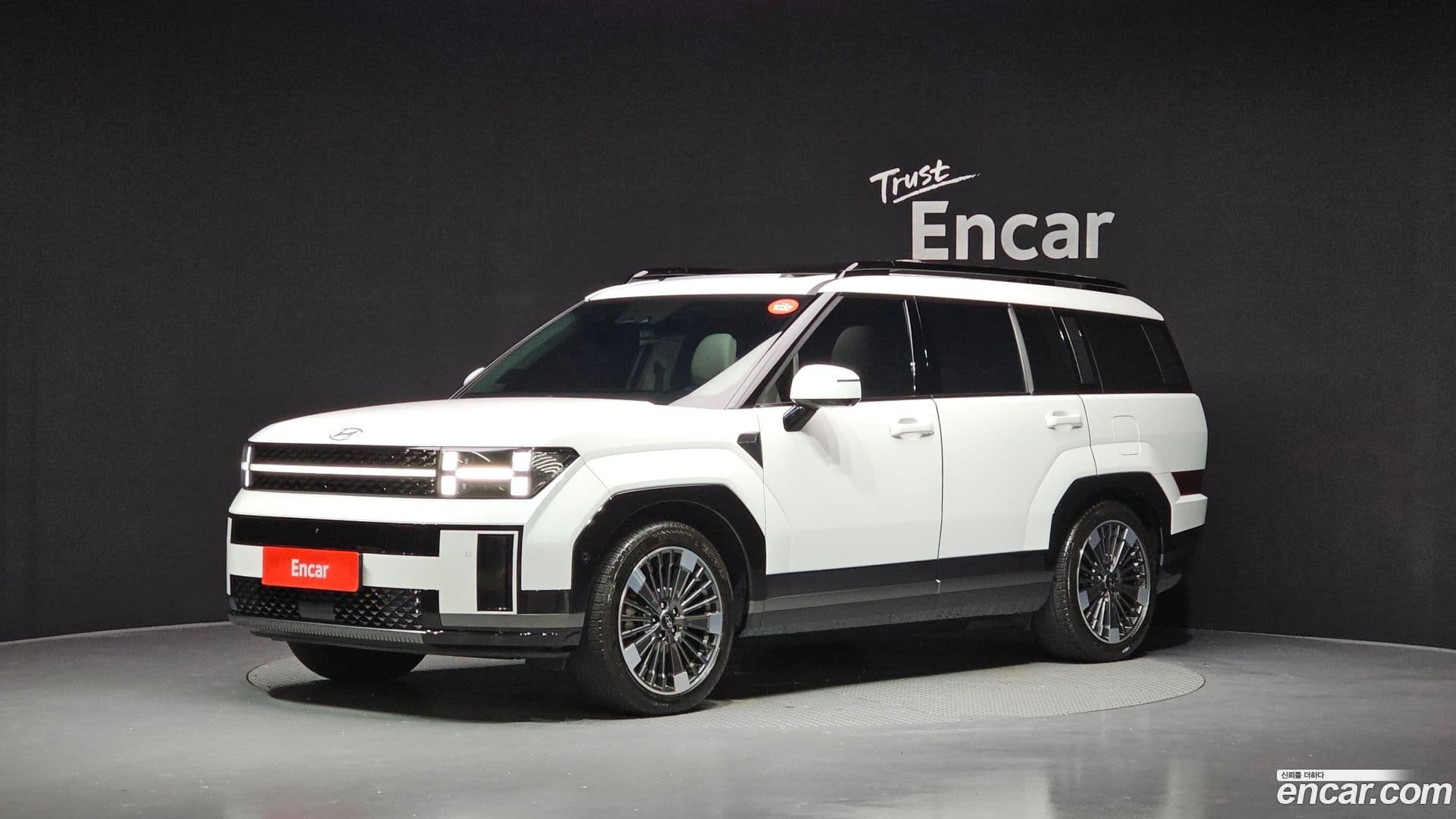 Main__Slider__Photo:Santafe Hyundai 2024.2-0