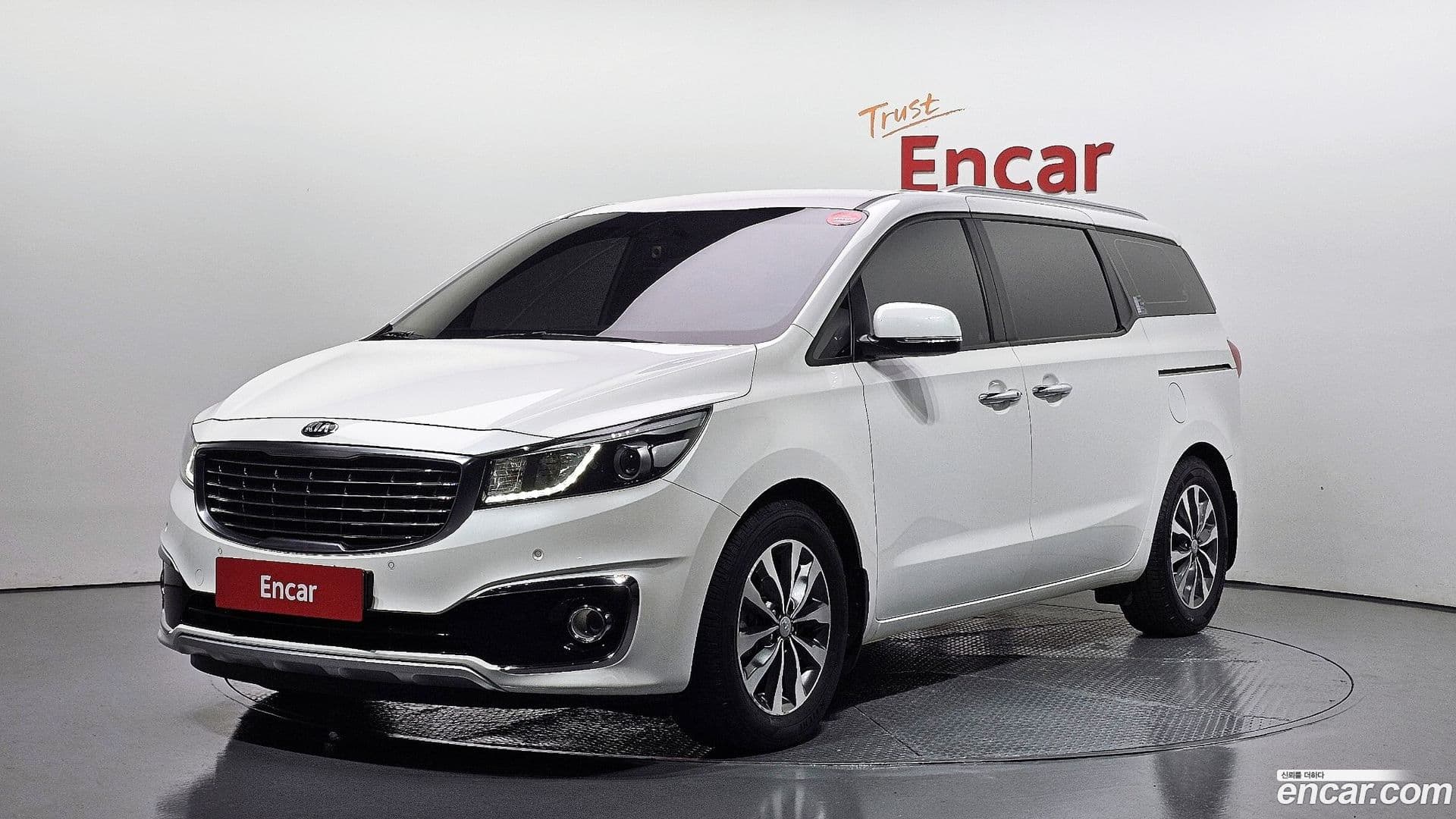 Main__Slider__Photo:Canival Kia 2017.5-0