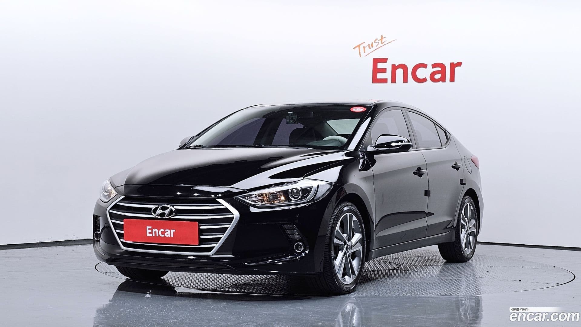 Main__Slider__Photo:AVANTE Hyundai 2016.8-0