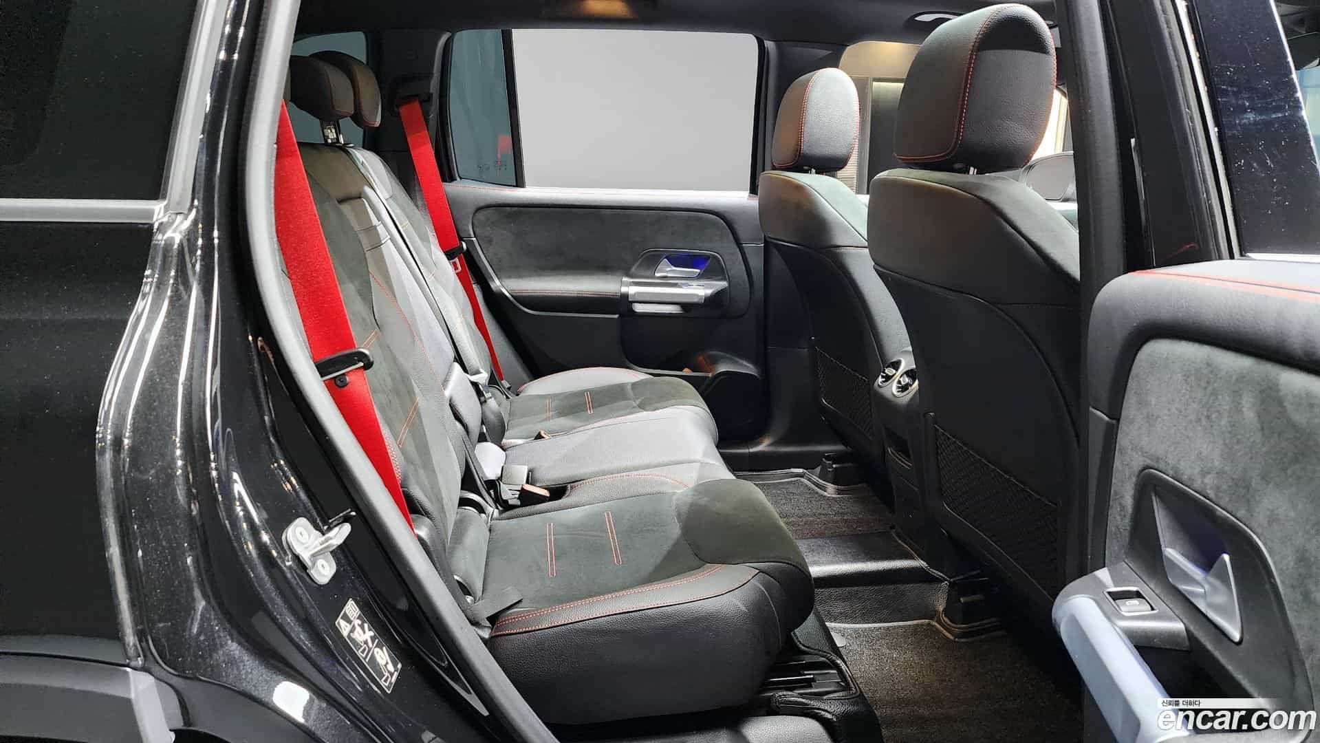 GLB-Class Mercedes-Benz 2023.11-OPTION-016