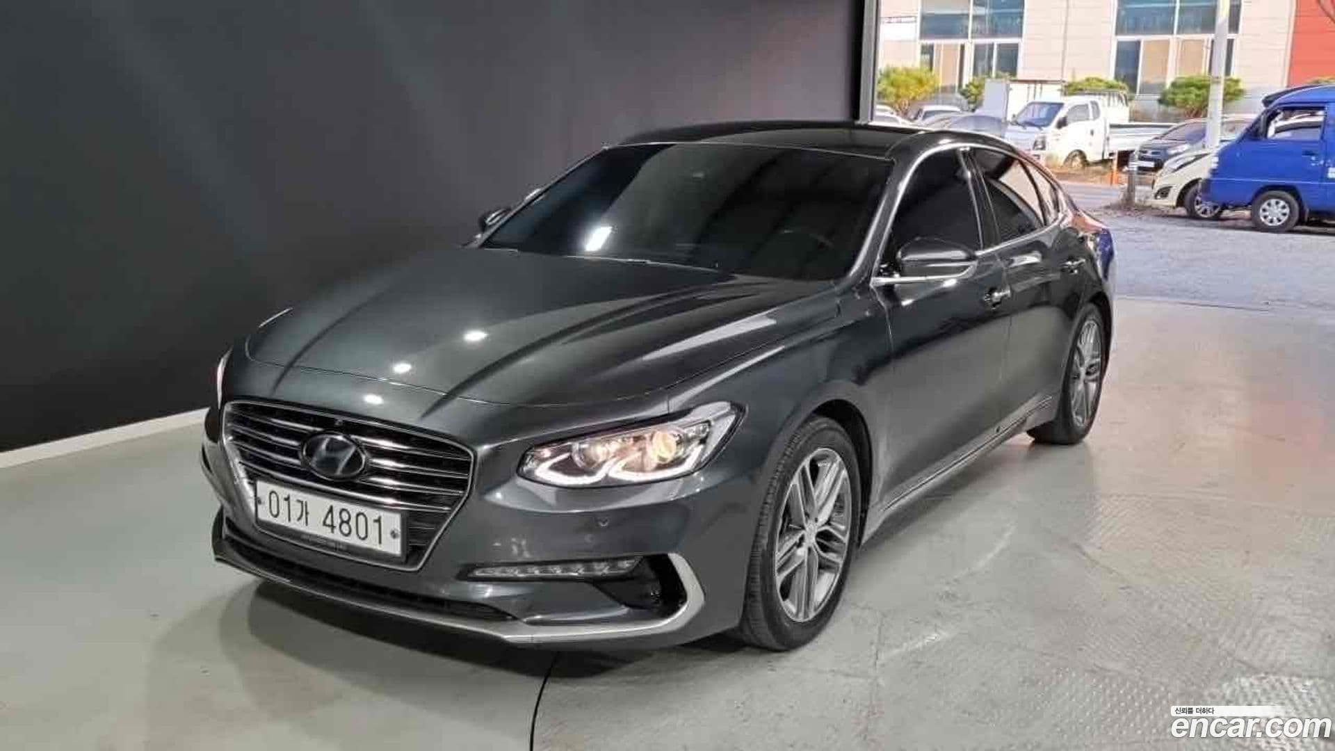 Main__Slider__Photo:Grandeur Hyundai 2019.6-0