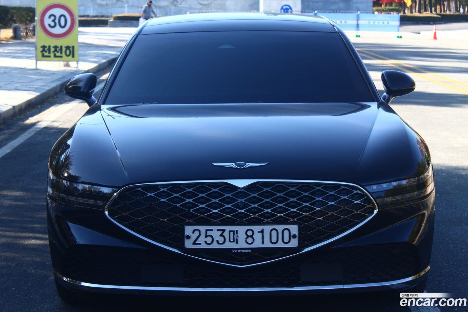 Main__Slider__Photo:G90 Genesis 2022.10-0