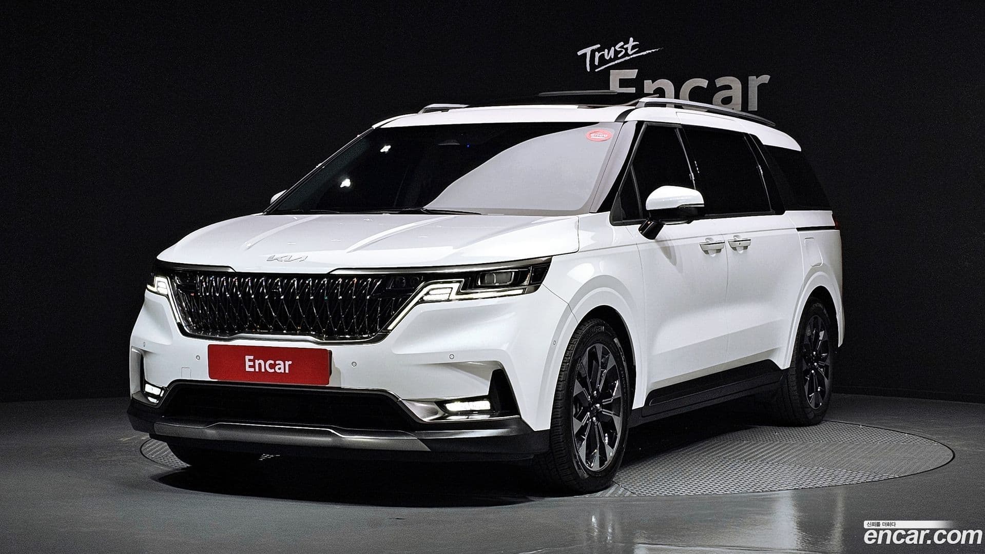Main__Slider__Photo:Canival Kia 2022.10-0