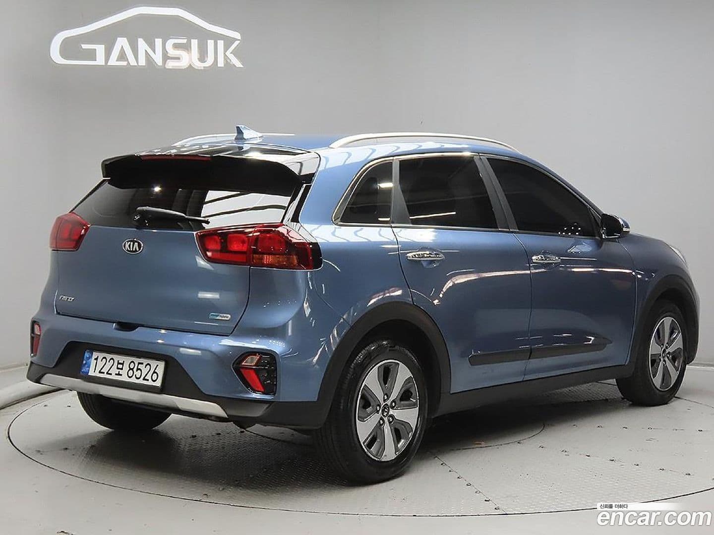 Main__Slider__Photo:Niro Kia 2021.2-0