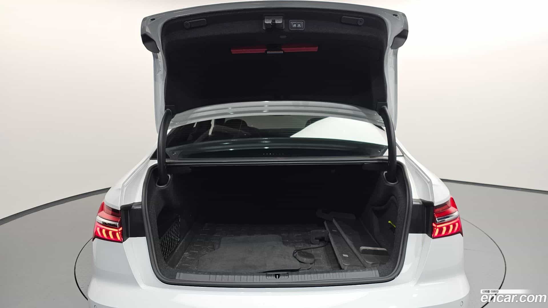 A6 Audi 2021.6-OPTION-024