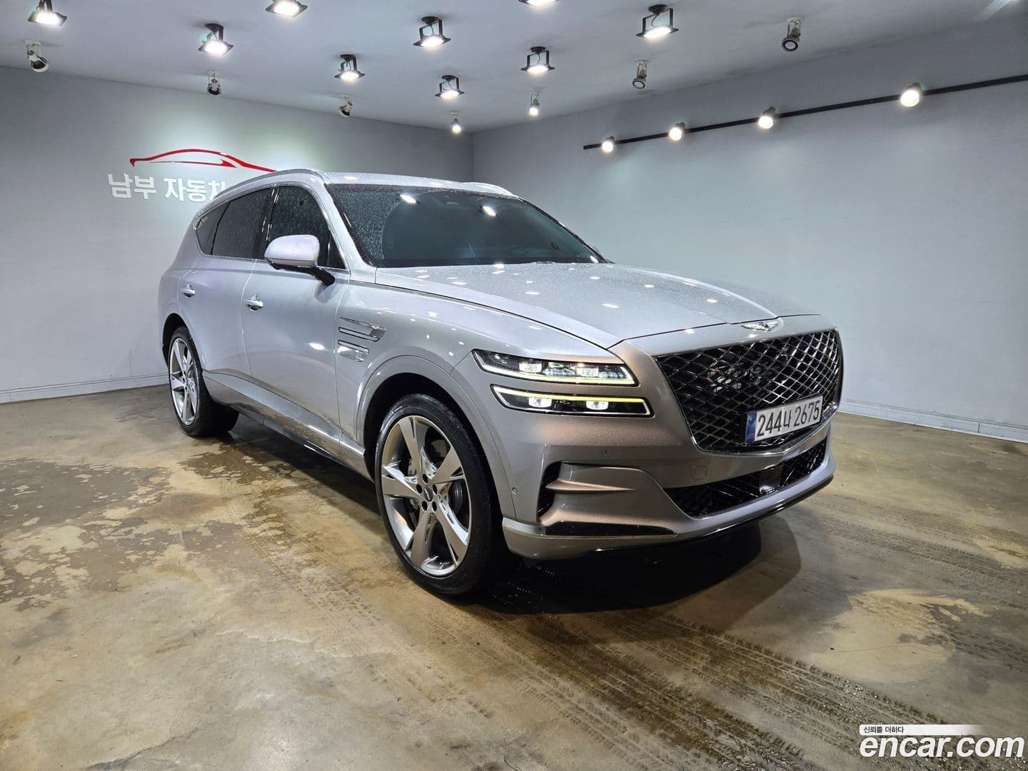 Main__Slider__Photo:GV80 Genesis 2022.1-0