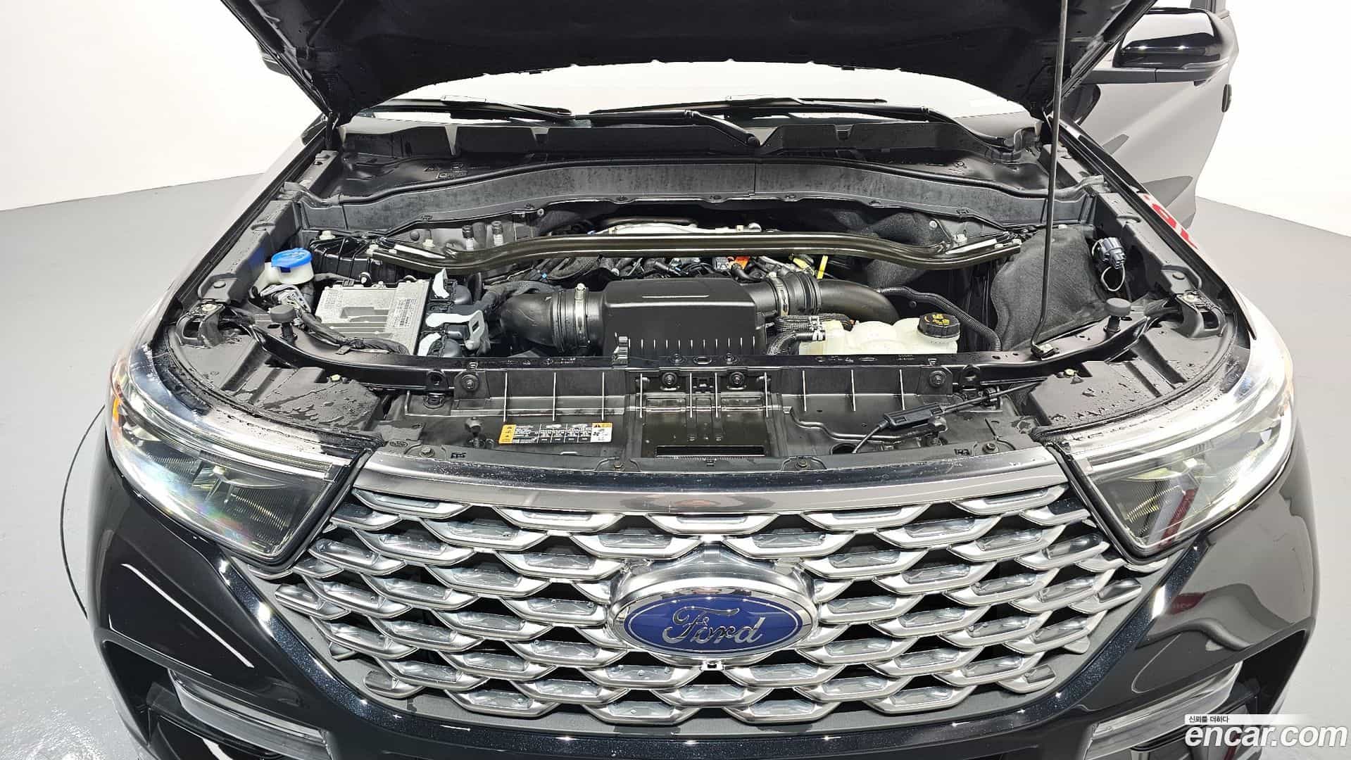Explorer Ford 2021.11-INNER-006