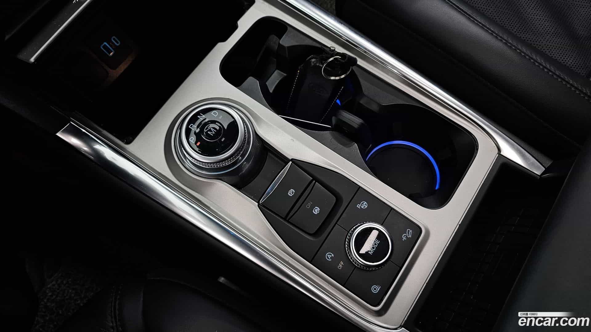 Explorer Ford 2021.11-INNER-009
