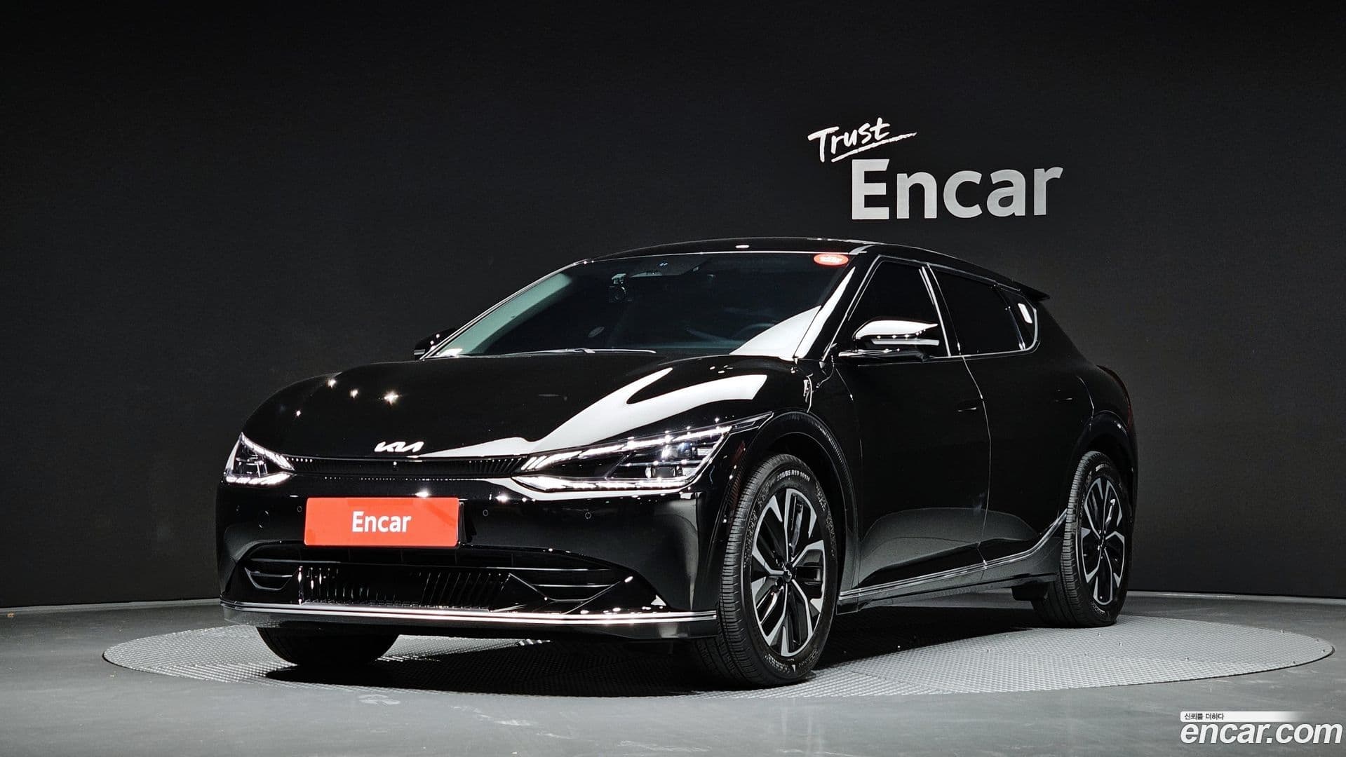 Main__Slider__Photo:EV6 Kia 2022.7-0