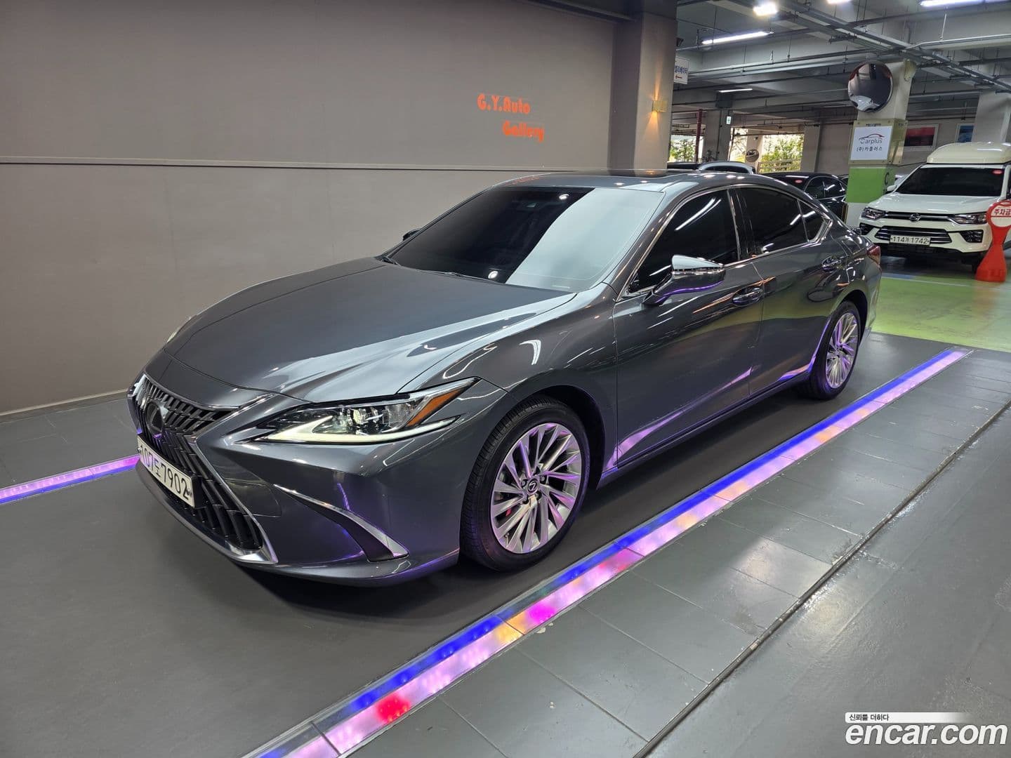 Main__Slider__Photo:ES Lexus 2023.5-0