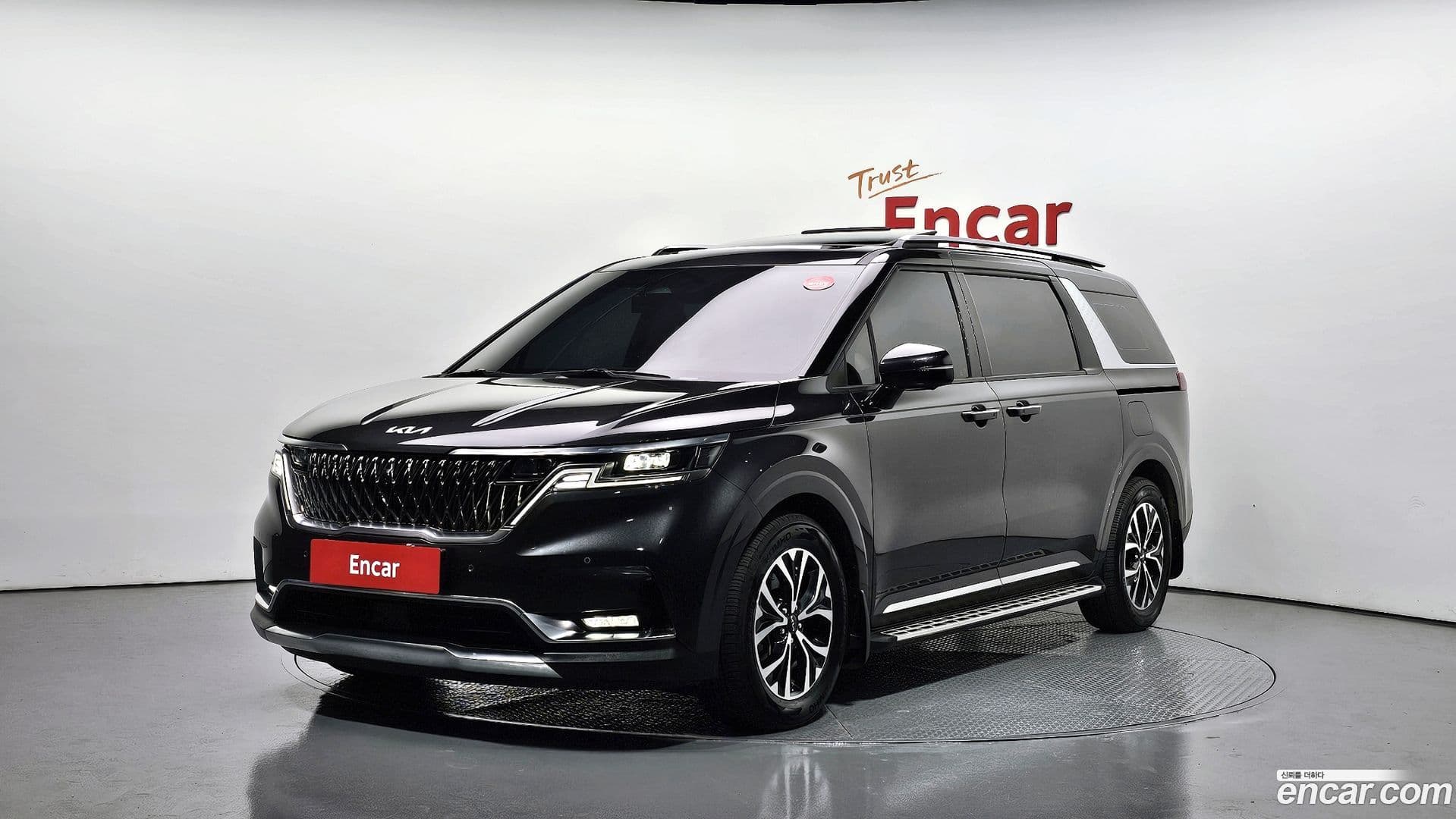 Main__Slider__Photo:Canival Kia 2020.10-0