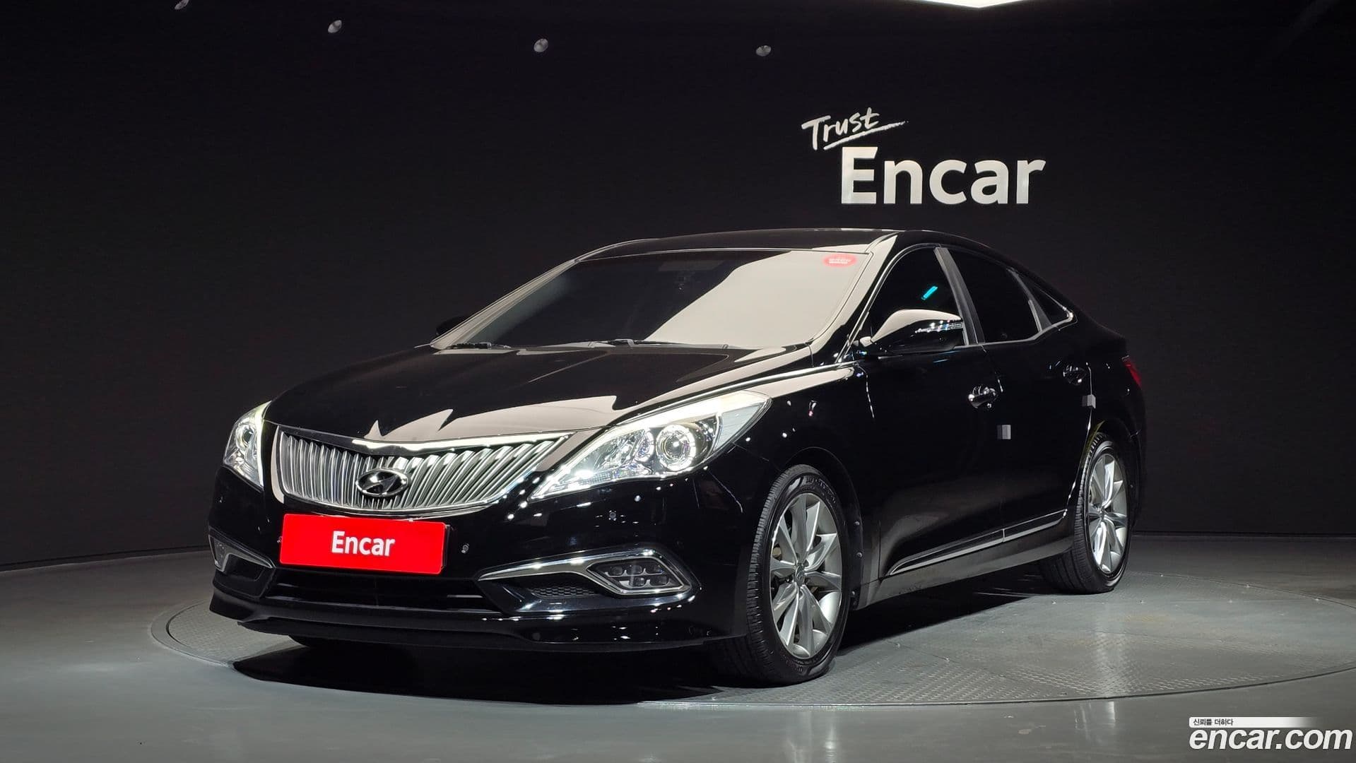 Main__Slider__Photo:Grandeur Hyundai 2015.2-0