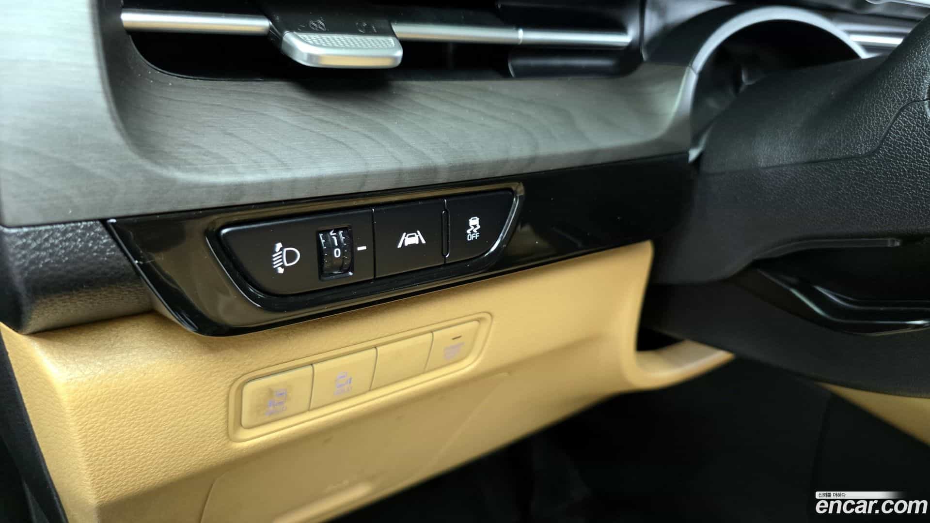 Canival Kia 2022.8-OPTION-019