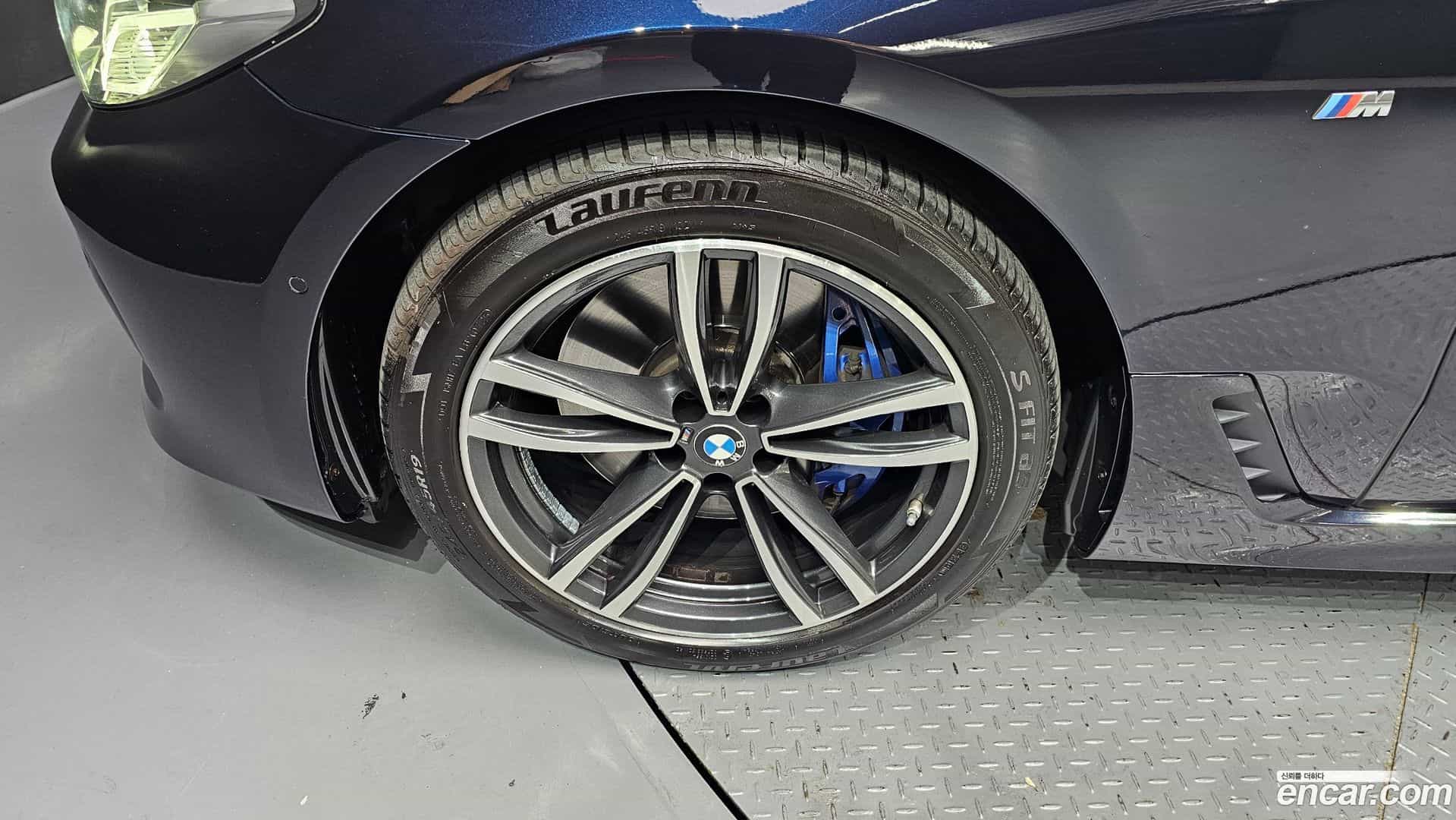 Gran Turismo BMW 2022.0-OUTER-005