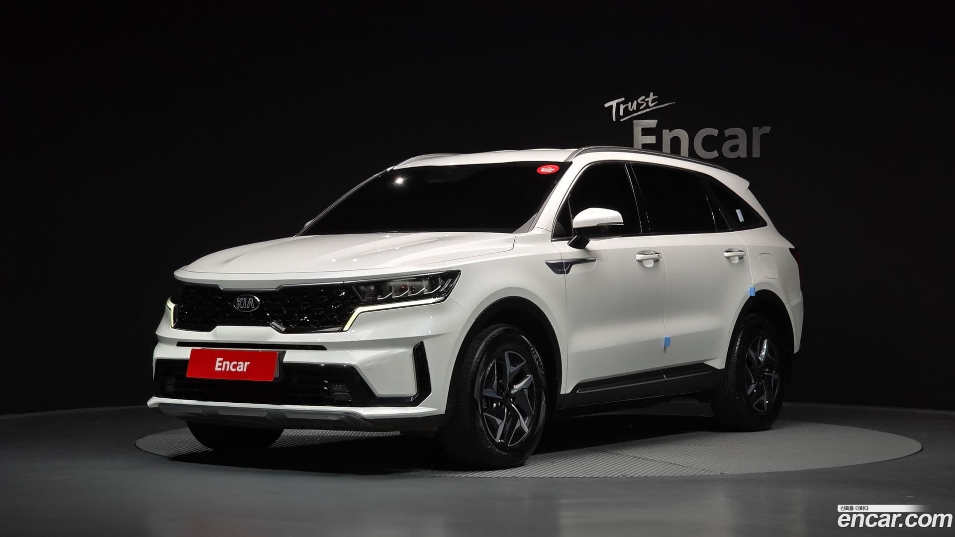 Main__Slider__Photo:Sorento Kia 2021.0-0