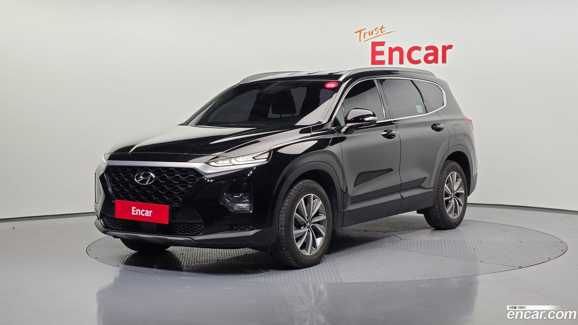 Main__Slider__Photo:Santafe Hyundai 2018.6-0